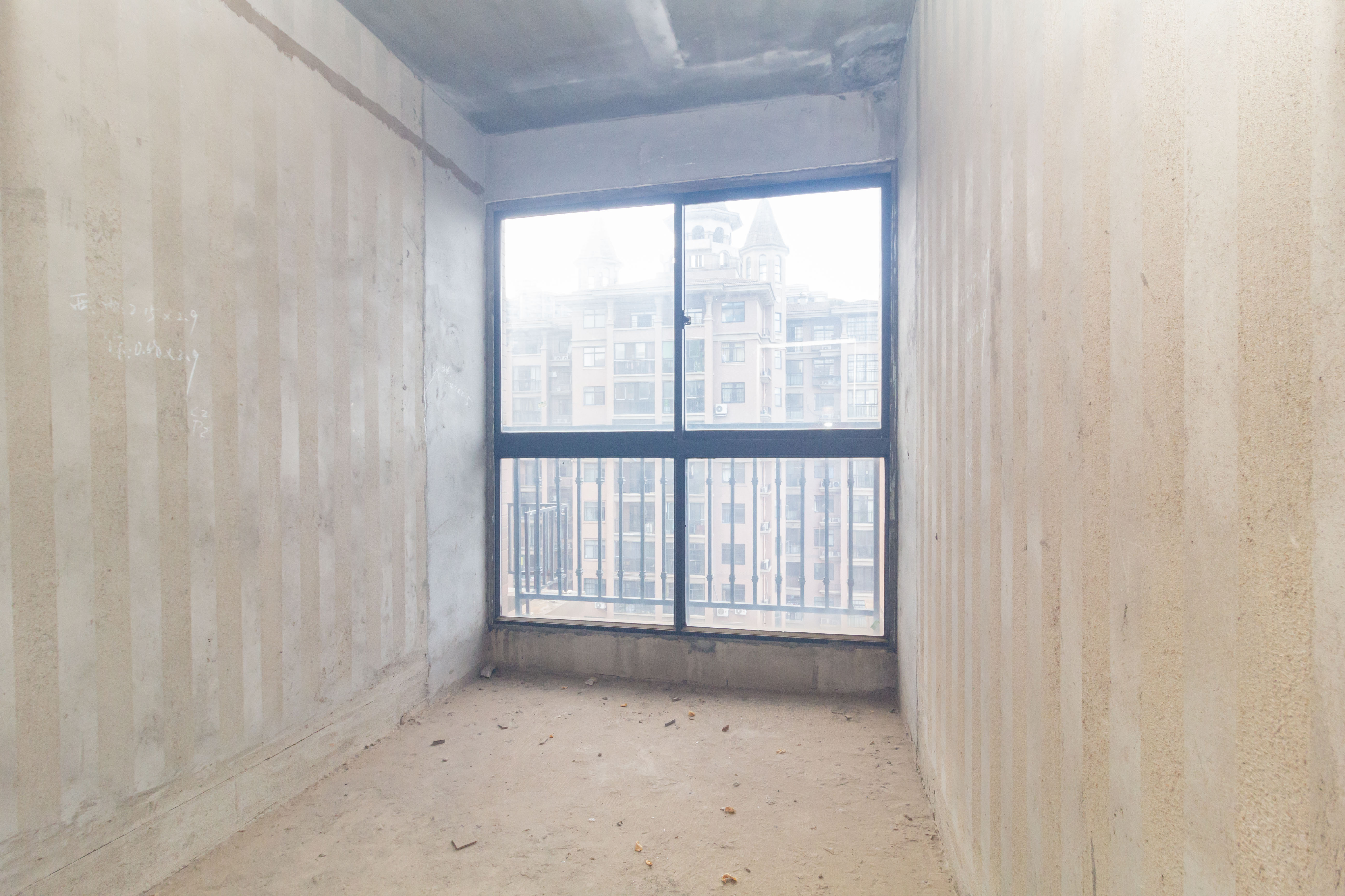 康桥长郡 4室2厅2卫 76.8万 康桥长郡 4室2厅2卫 76.8万卧室