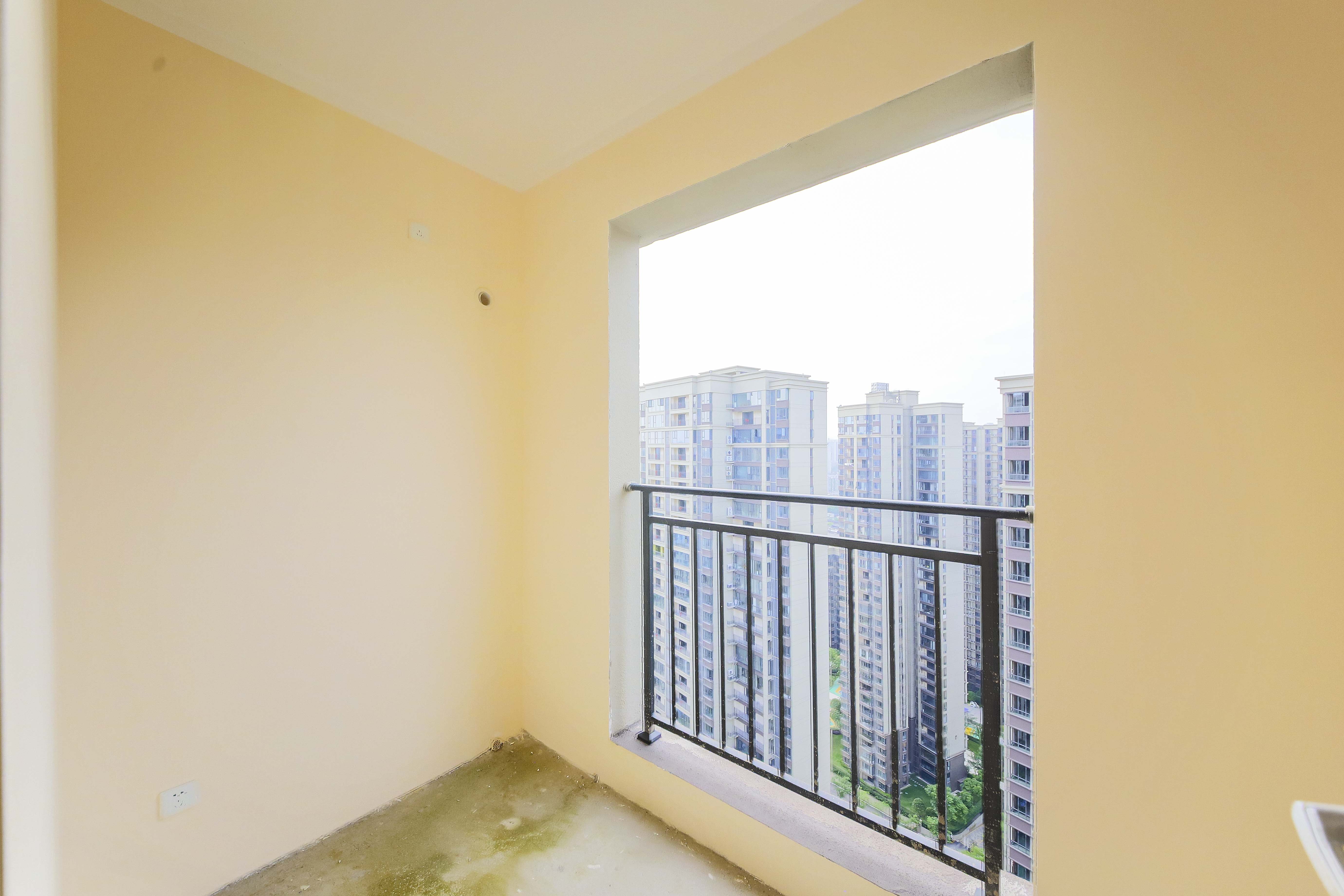 中建钰和城  3室2厅2卫   152.00万卧室