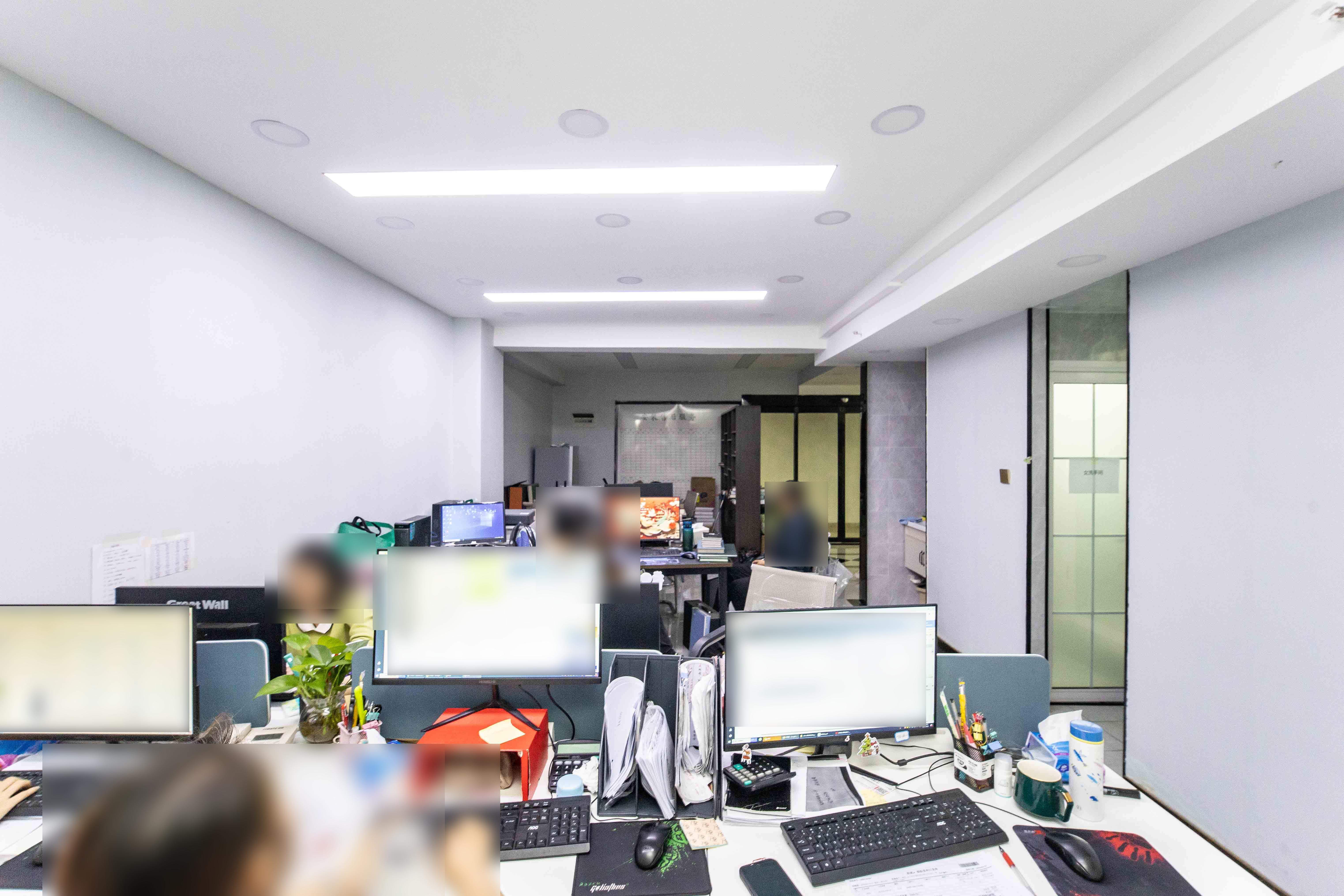 长房中庭国际（东郡华蓉广场）  1室1厅1卫   64.00万其他