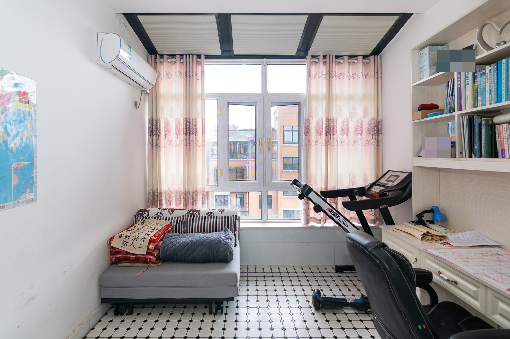 丽景华庭  4室2厅2卫    125.67万 丽景华庭  4室2厅2卫    125.67万卧室