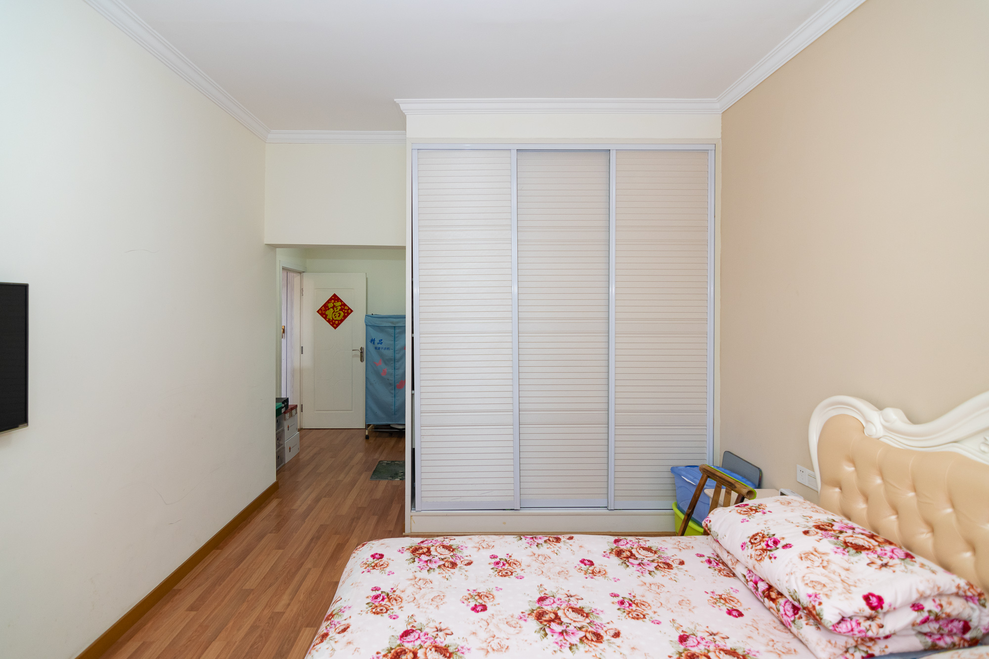 丽景华庭  4室2厅2卫    125.67万 丽景华庭  4室2厅2卫    125.67万卧室