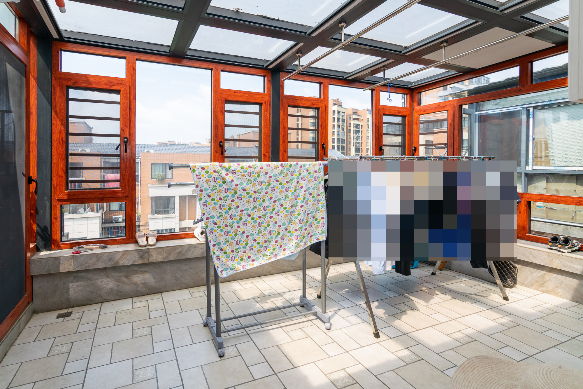 丽景华庭  4室2厅2卫    125.67万 丽景华庭  4室2厅2卫    125.67万阳台