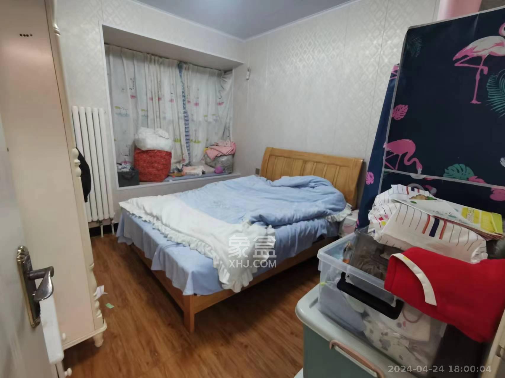 怡海星城  3室2厅1卫   2200.00元/月室内图1
