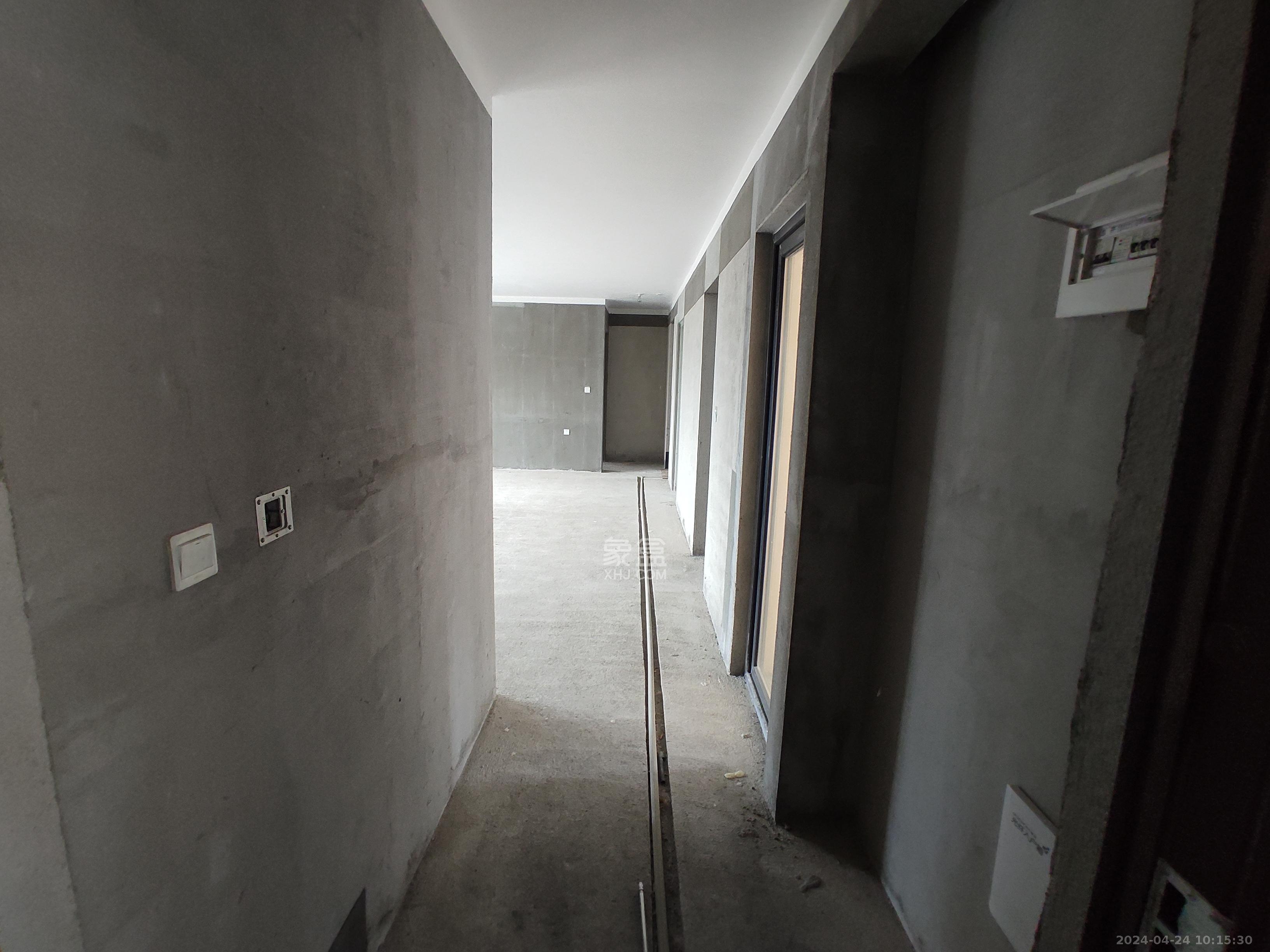中建钰和城  3室2厅2卫   1800.00元/月室内图
