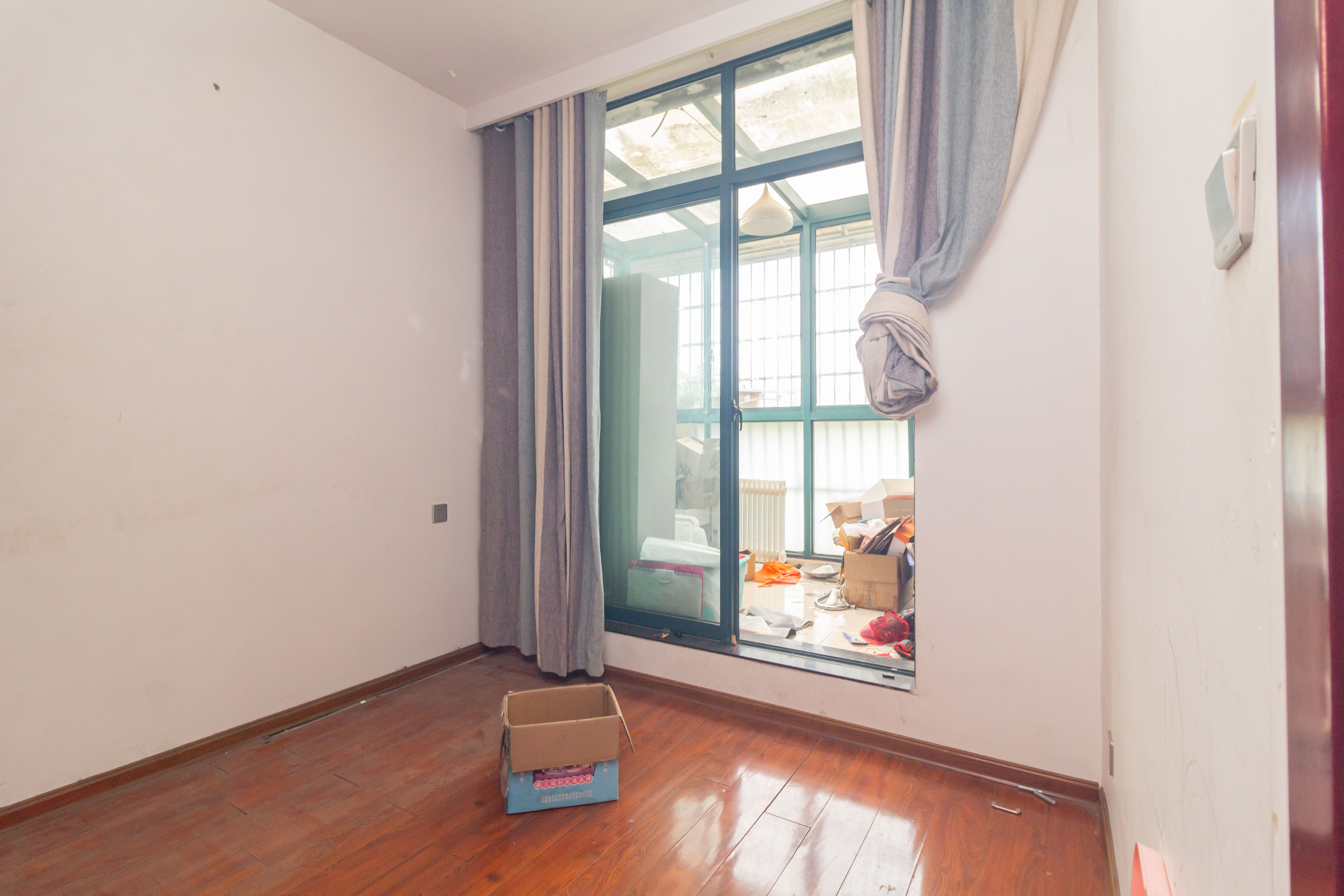 东业早安星城 3室2厅2卫 59.8万 东业早安星城 3室2厅2卫 59.8万卧室