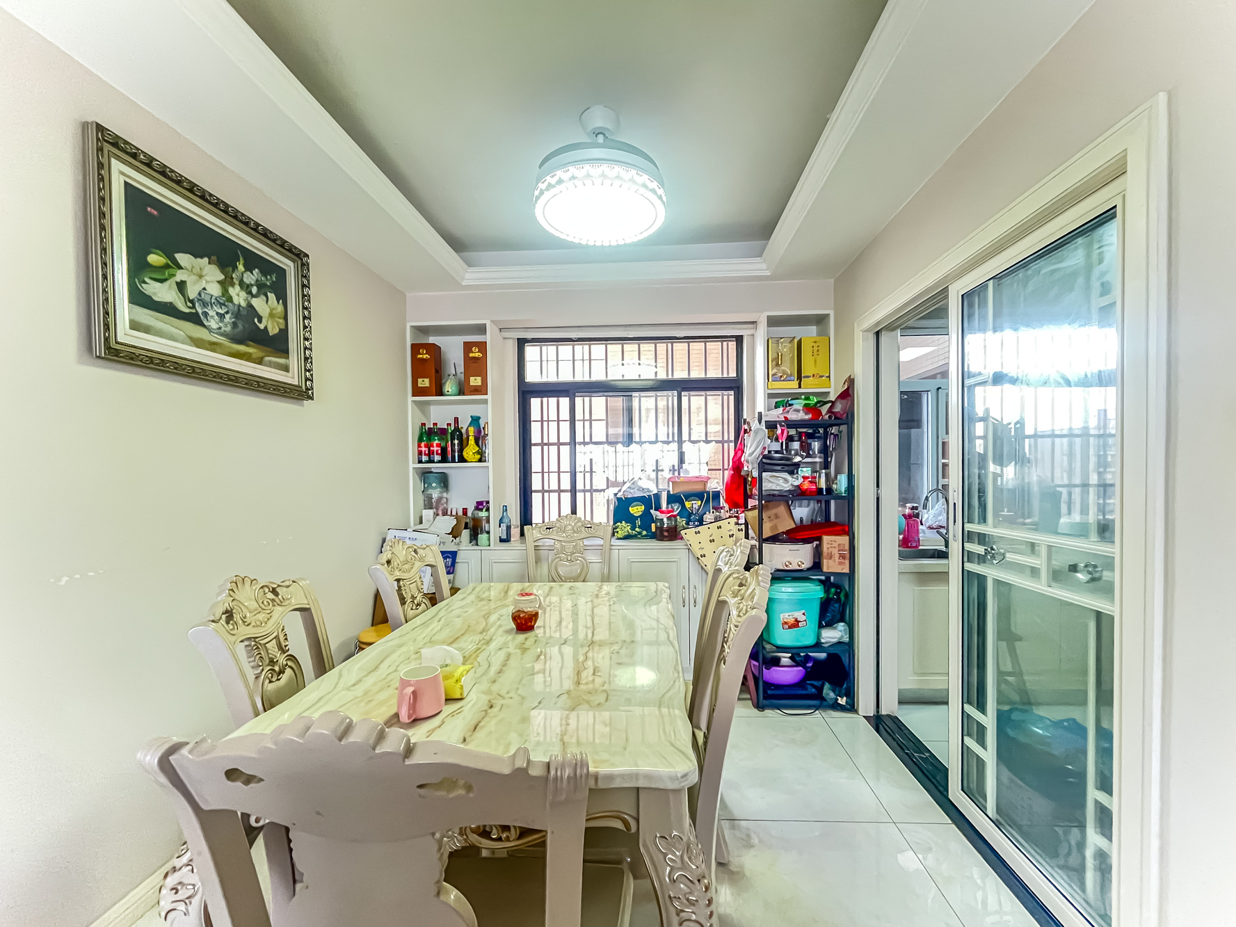 和悦城(蟠龙景苑) 3室1厅2卫 89.8万 和悦城(蟠龙景苑) 3室1厅2卫 89.8万客厅