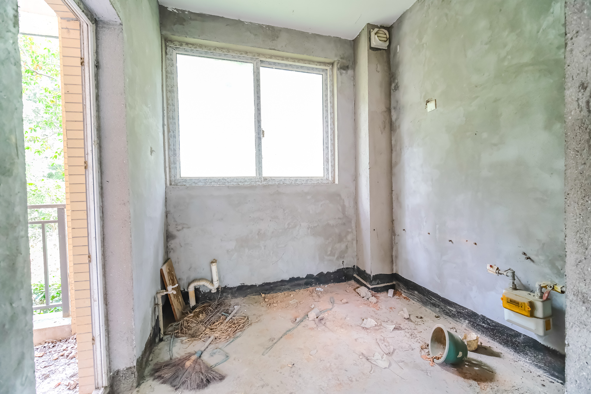 山水湾 4室2厅2卫 190.0万 山水湾 4室2厅2卫 190.0万厨房