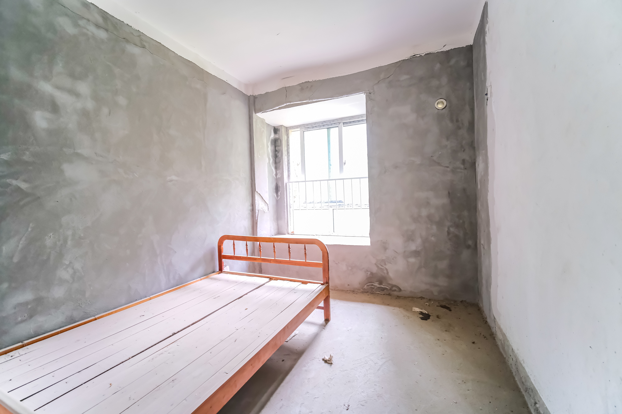 山水湾 4室2厅2卫 190.0万 山水湾 4室2厅2卫 190.0万卧室