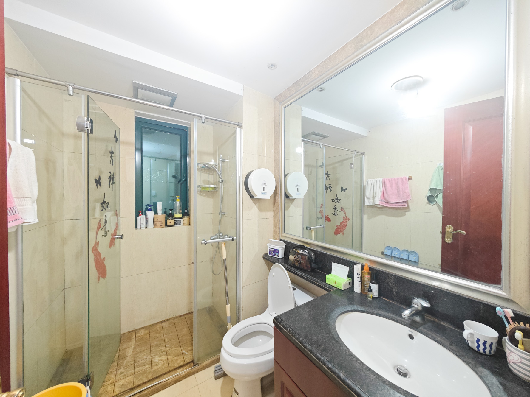 恒大城  3室2厅1卫    93.8万卫生间