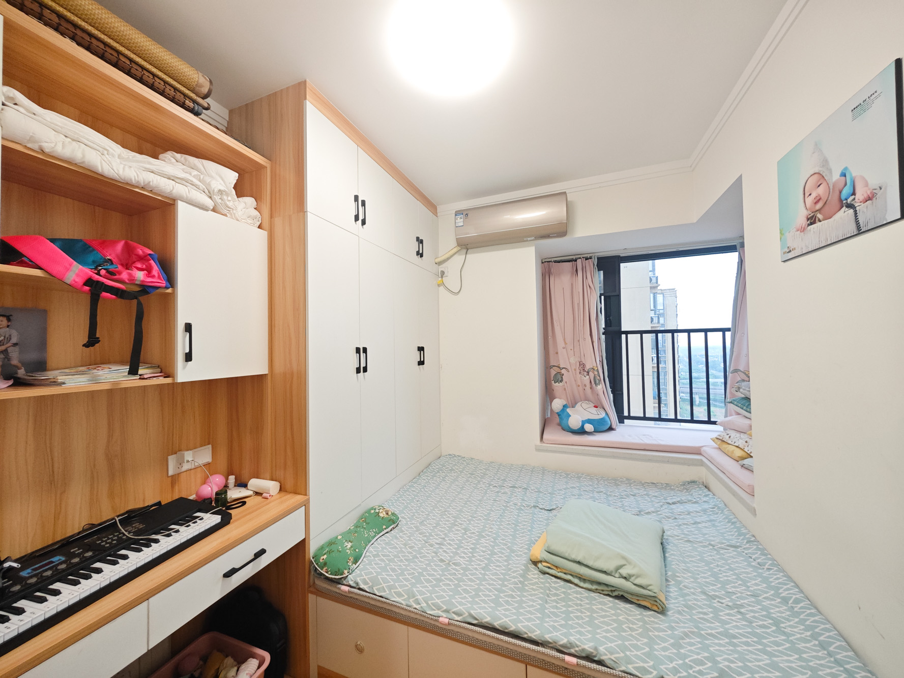 中建嘉和城凤凰台（中建瑞兴家园）  3室1厅2卫   103.00万卧室