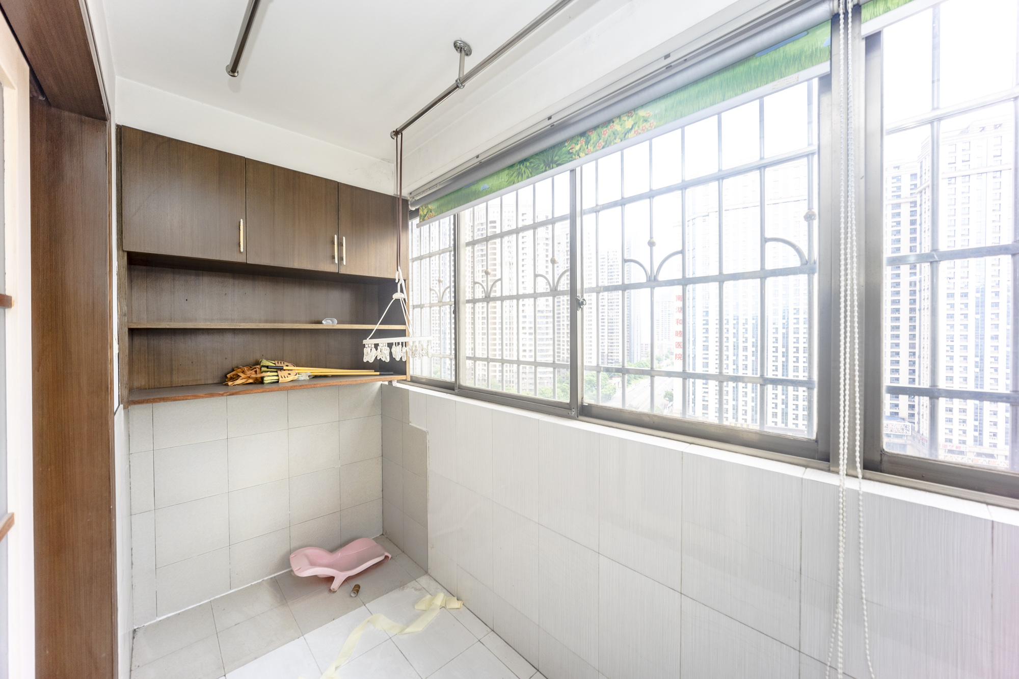 裕南大厦  3室2厅1卫   138.00万卧室