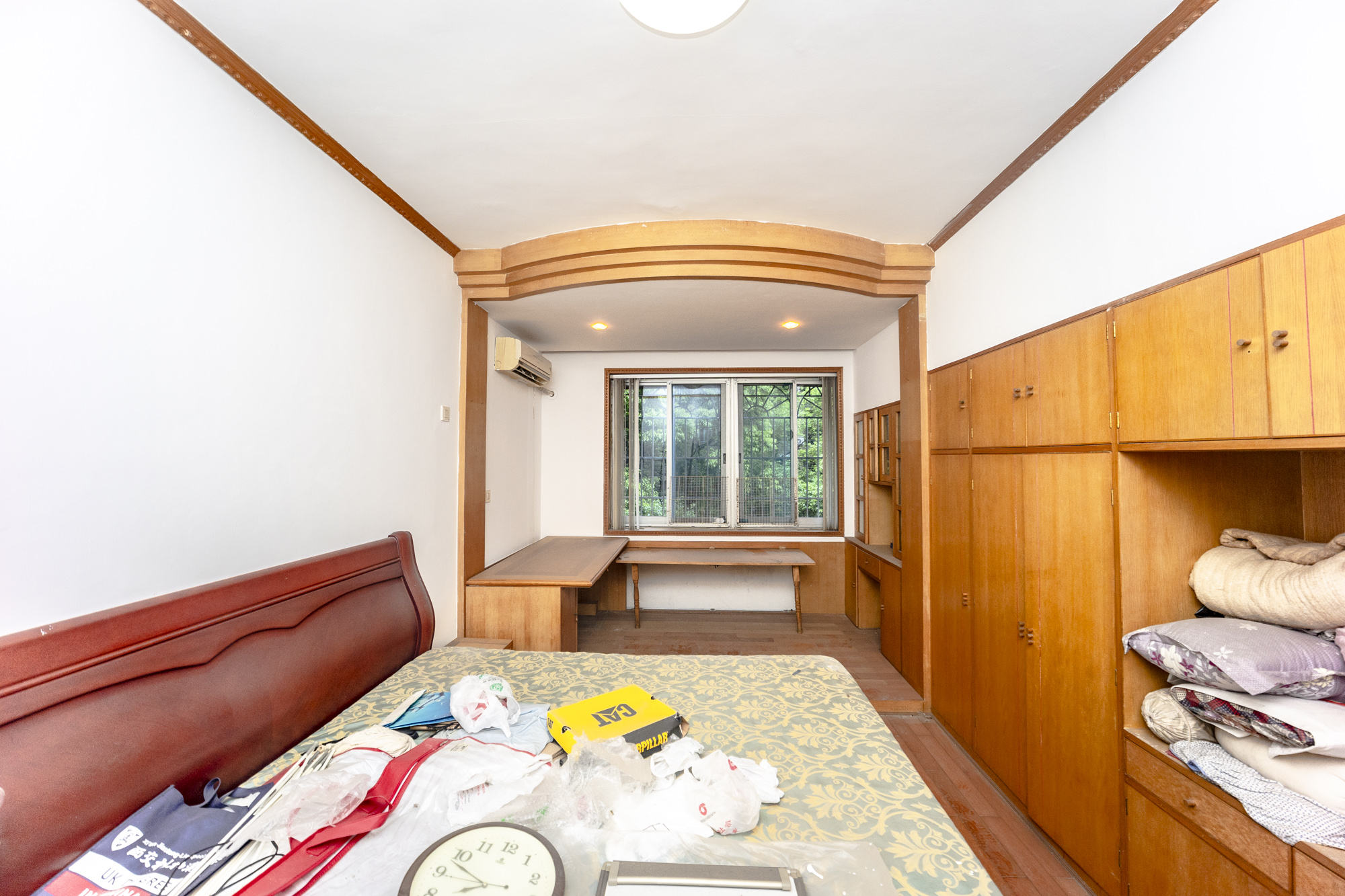 荷花村  3室2厅1卫   151.00万卧室