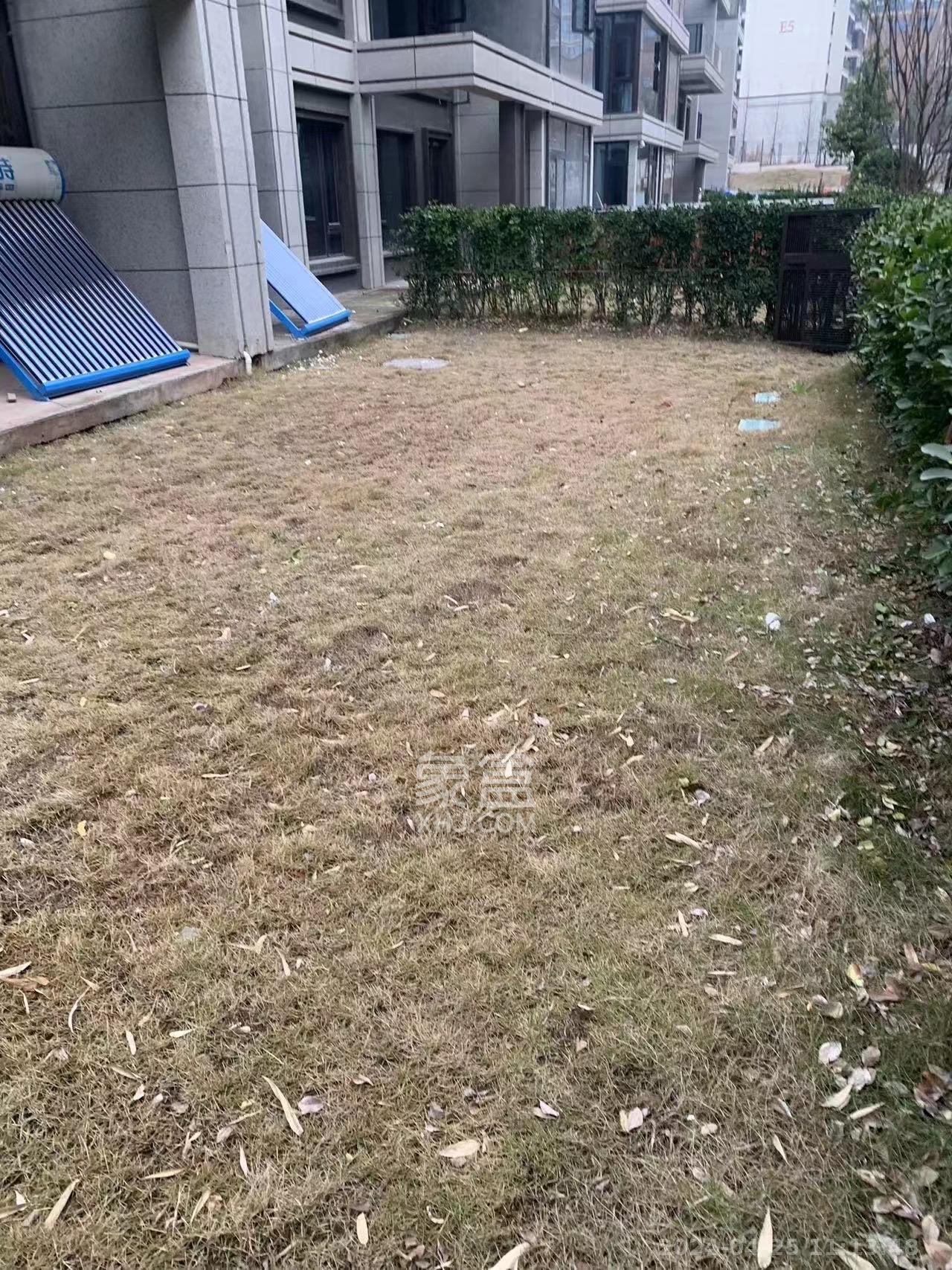 东原麓印长江C区  6室2厅3卫   6000.00元/月室内图