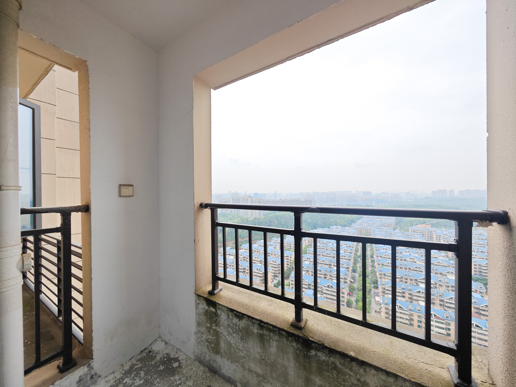 长房明宸府 4室2厅2卫 110.0万 长房明宸府 4室2厅2卫 110.0万阳台