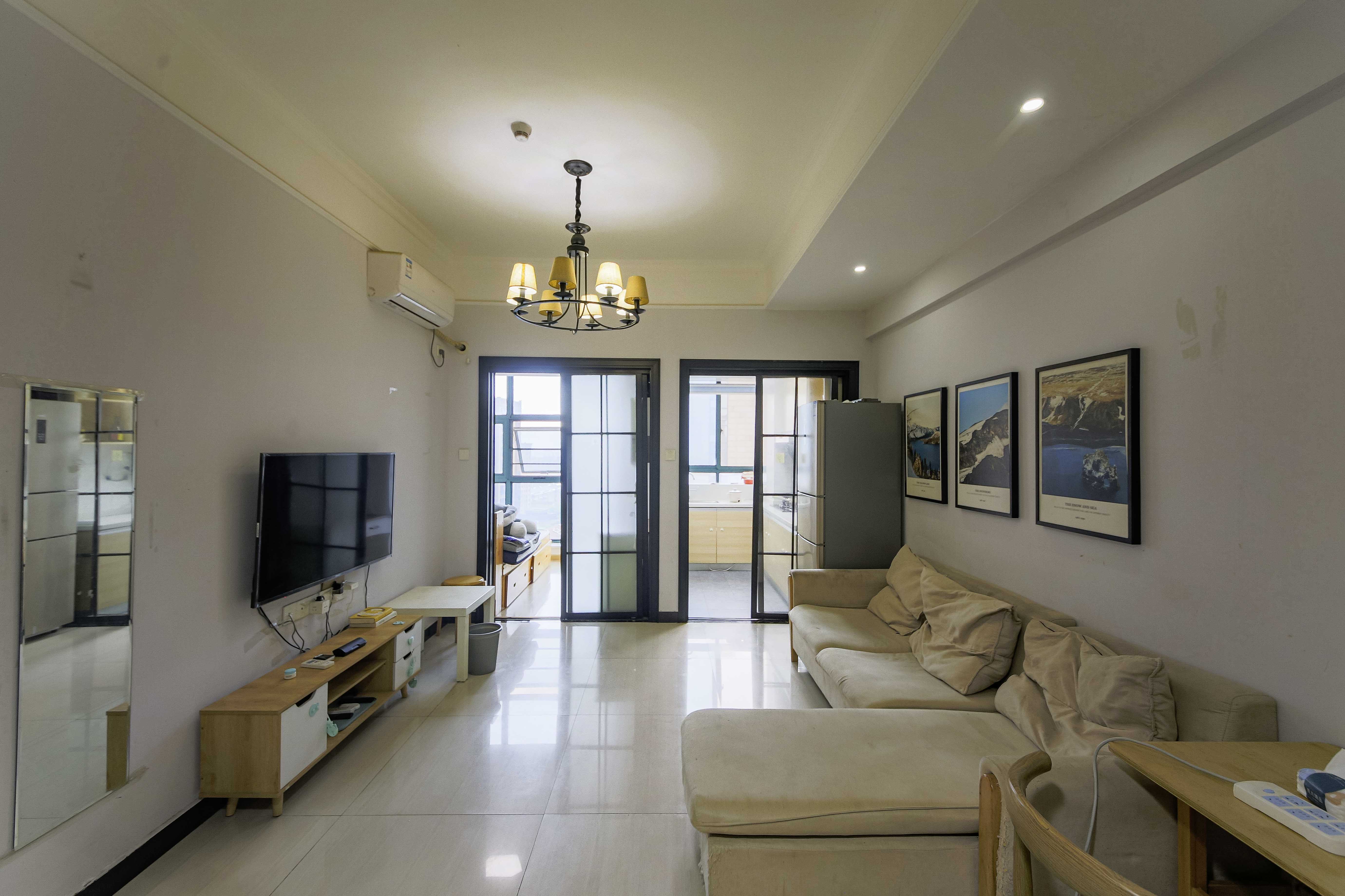 才子嘉都 2室1厅1卫 46.8万 才子嘉都 2室1厅1卫 46.8万客厅