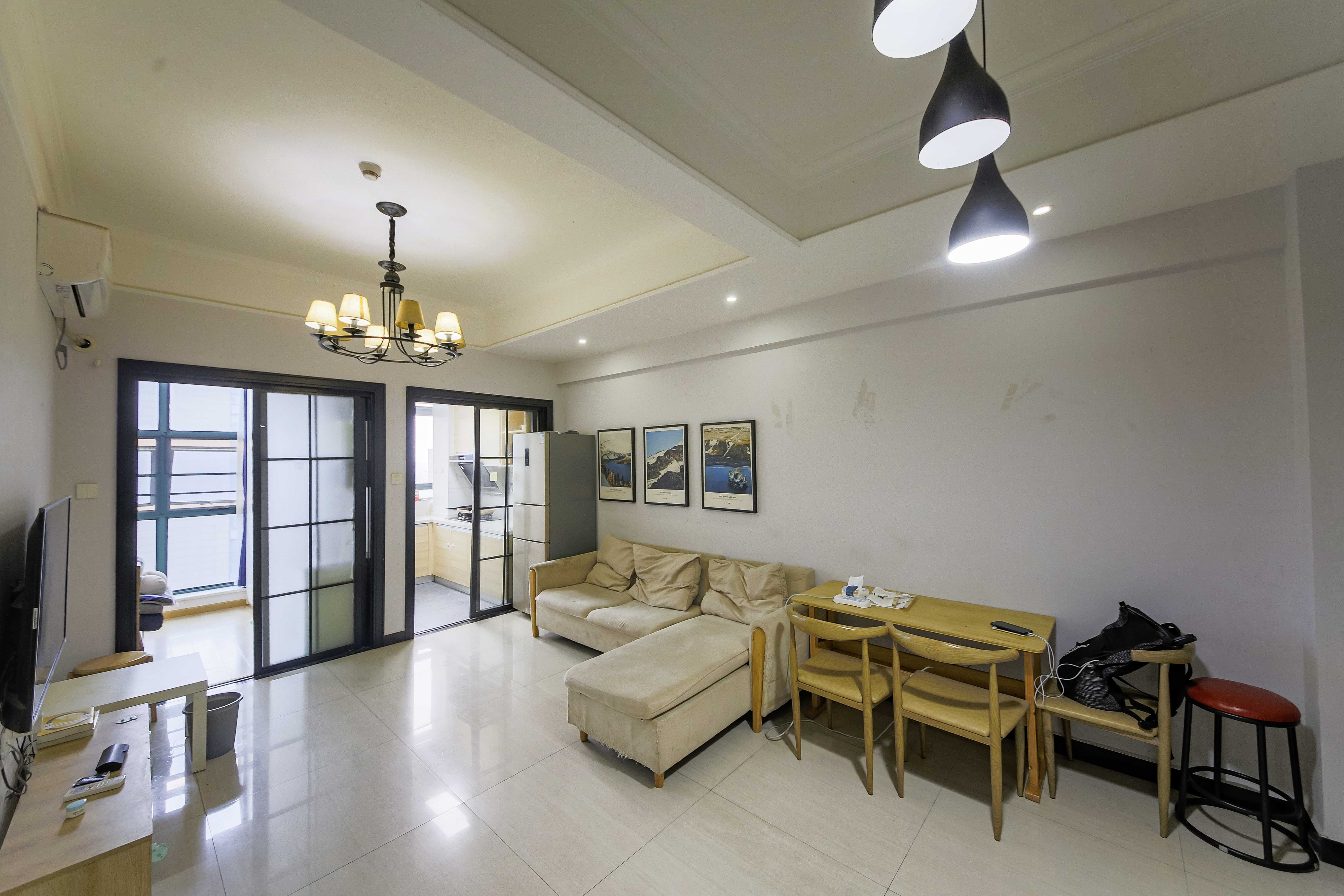 才子嘉都 2室1厅1卫 46.8万 才子嘉都 2室1厅1卫 46.8万客厅