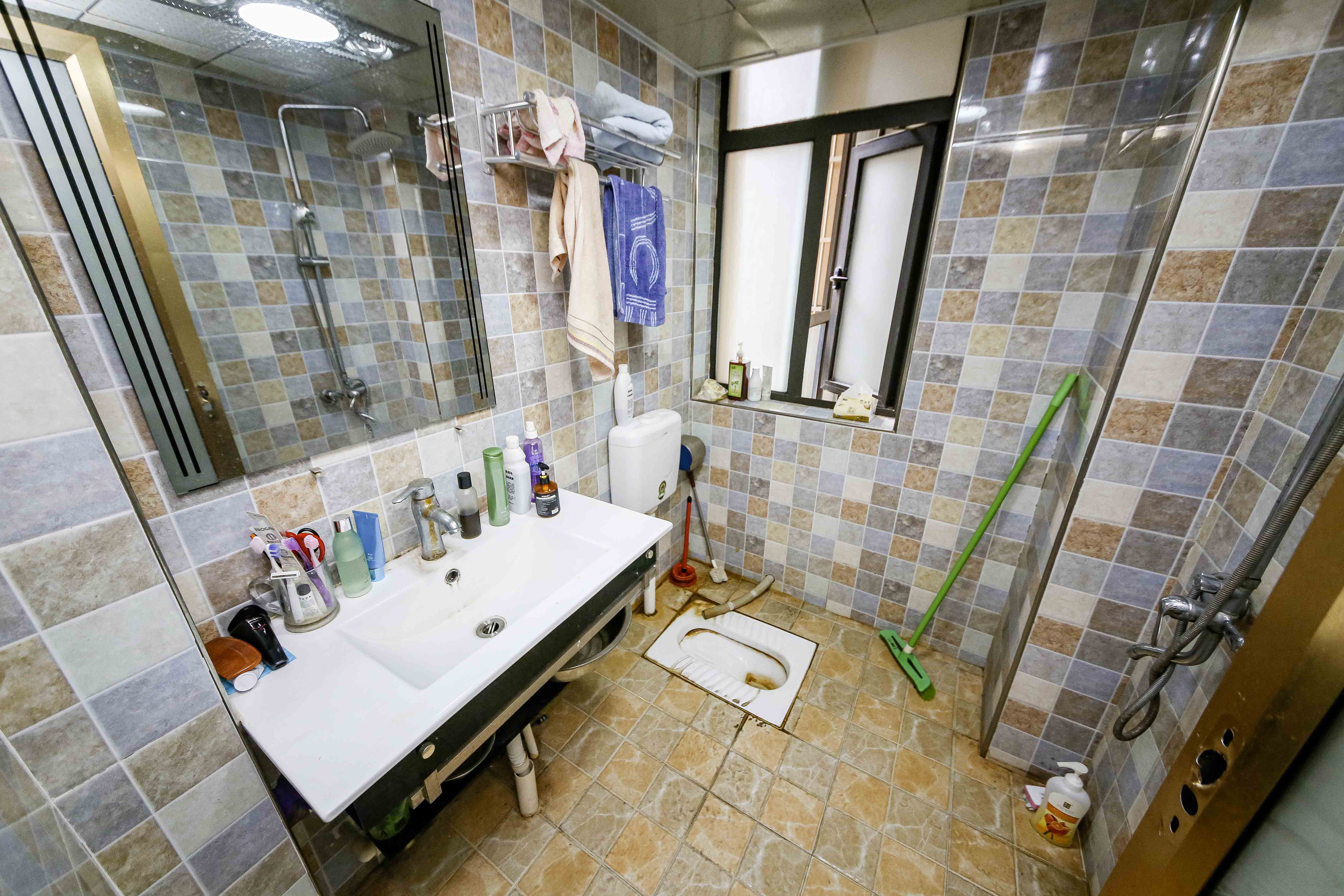 长城水郡 2室2厅1卫 60.99万 长城水郡 2室2厅1卫 60.99万卫生间