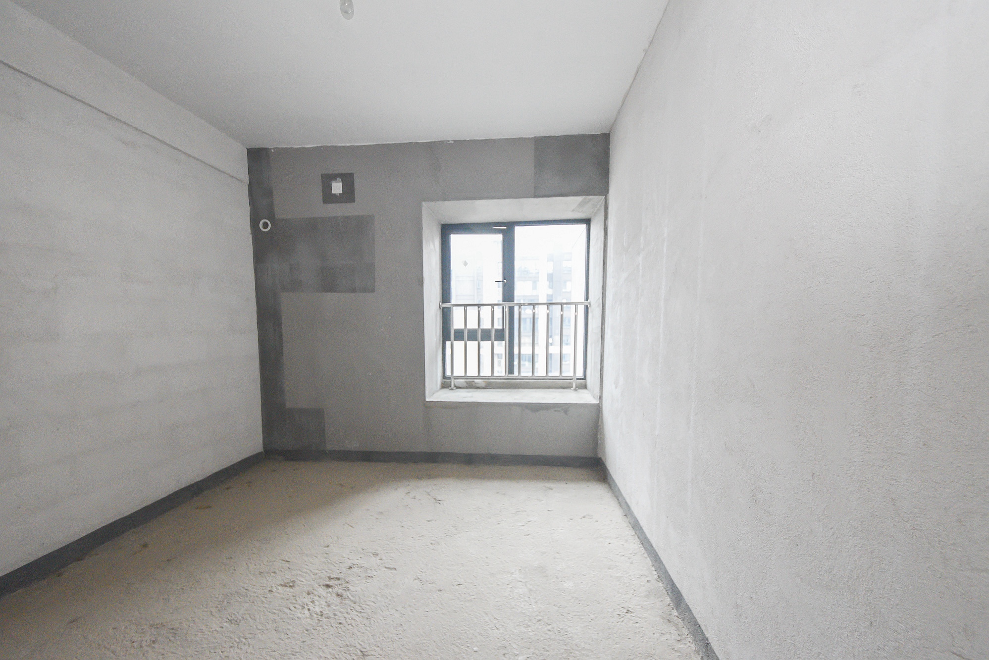 建发中央公园（建发美地）  4室2厅2卫   230.00万卧室