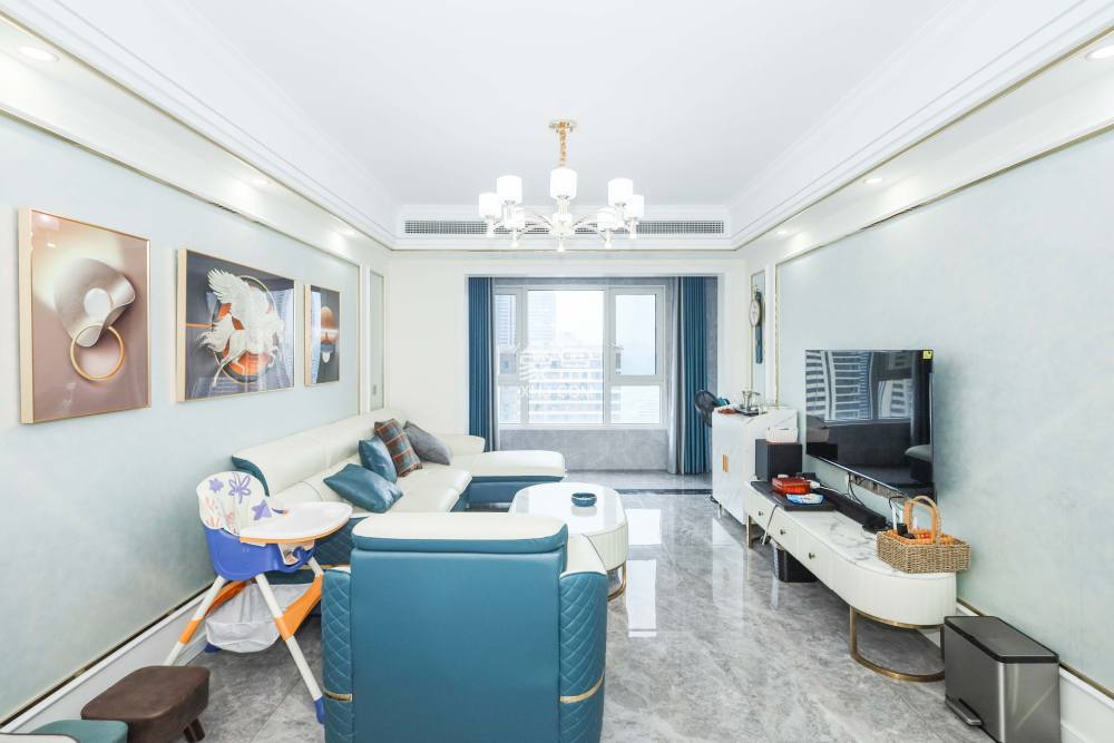 建发央著  3室2厅2卫   236.00万