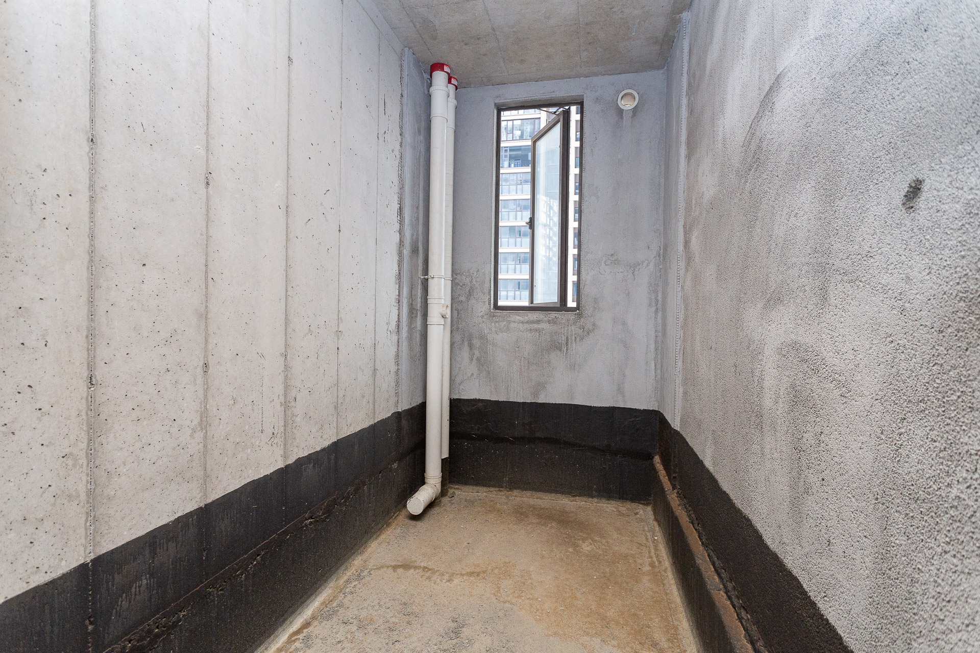 润和湘江天地E区  4室2厅3卫    265.0万 润和湘江天地E区  4室2厅3卫    265.0万卫生间