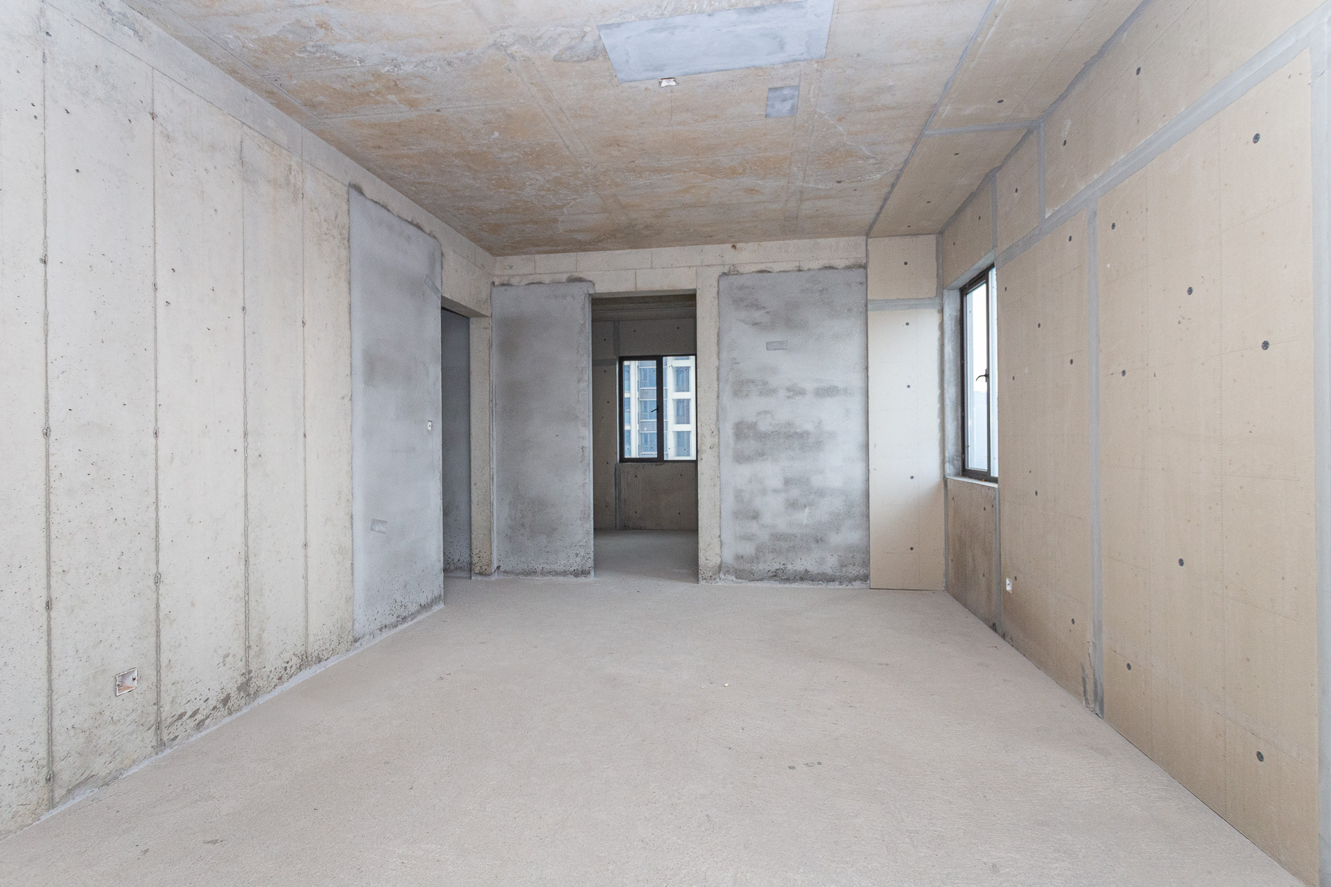 润和湘江天地E区  4室2厅3卫    265.0万 润和湘江天地E区  4室2厅3卫    265.0万卧室