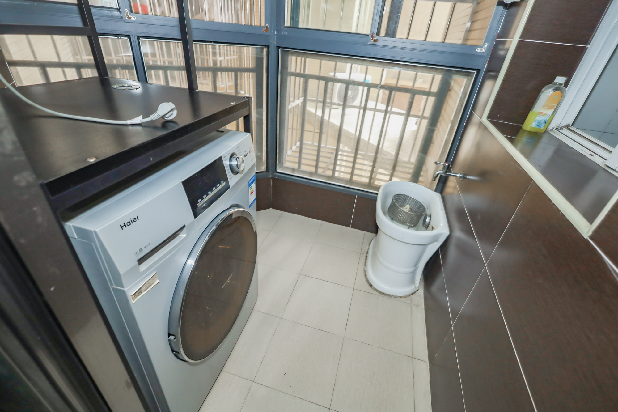 兰亭都荟(璟峰苑) 3室2厅1卫 98.0万 兰亭都荟(璟峰苑) 3室2厅1卫 98.0万阳台