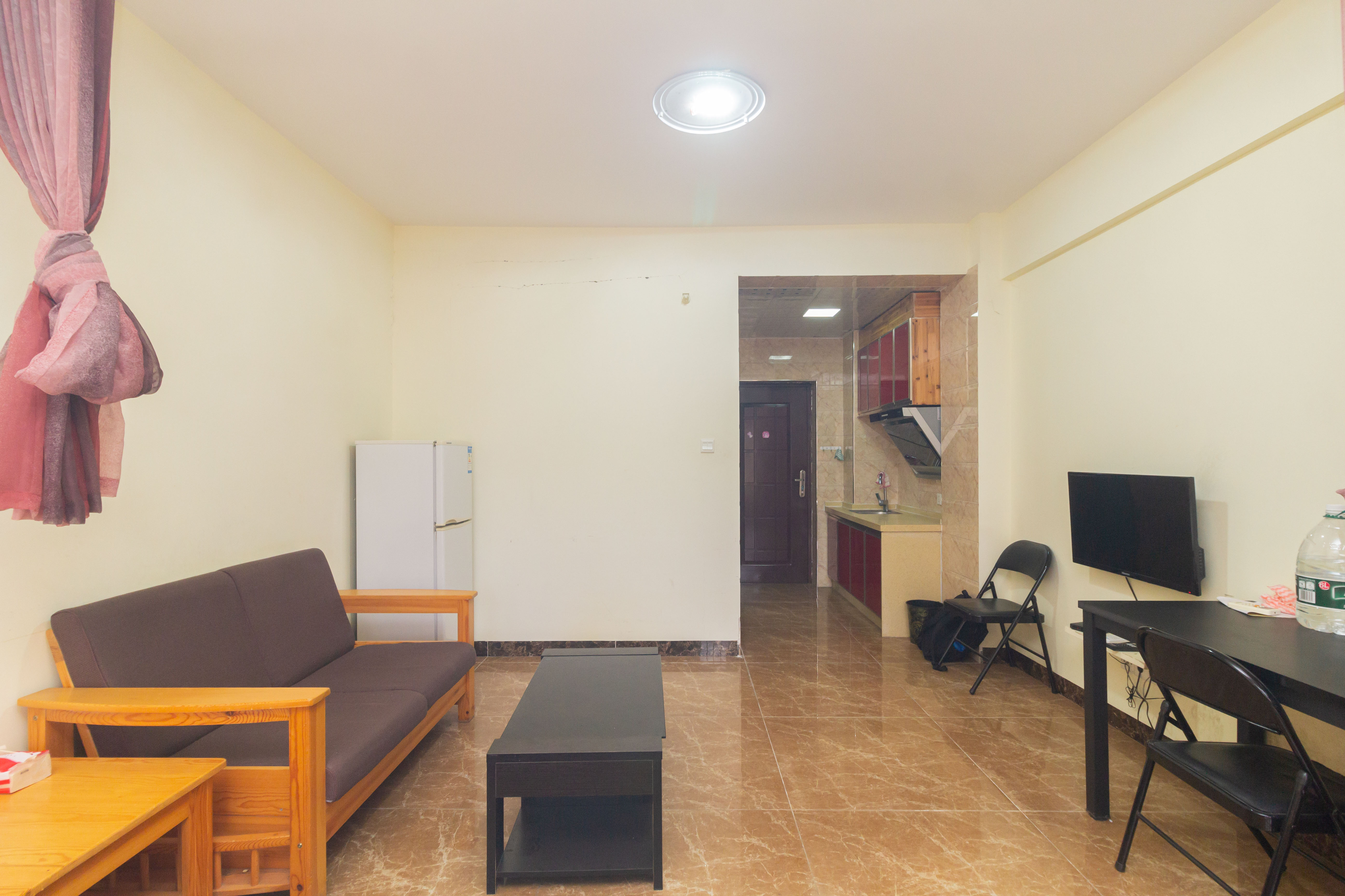 昌和商业中心/昌和国际 1室1厅1卫 24.0万 昌和商业中心/昌和国际 1室1厅1卫 24.0万客厅