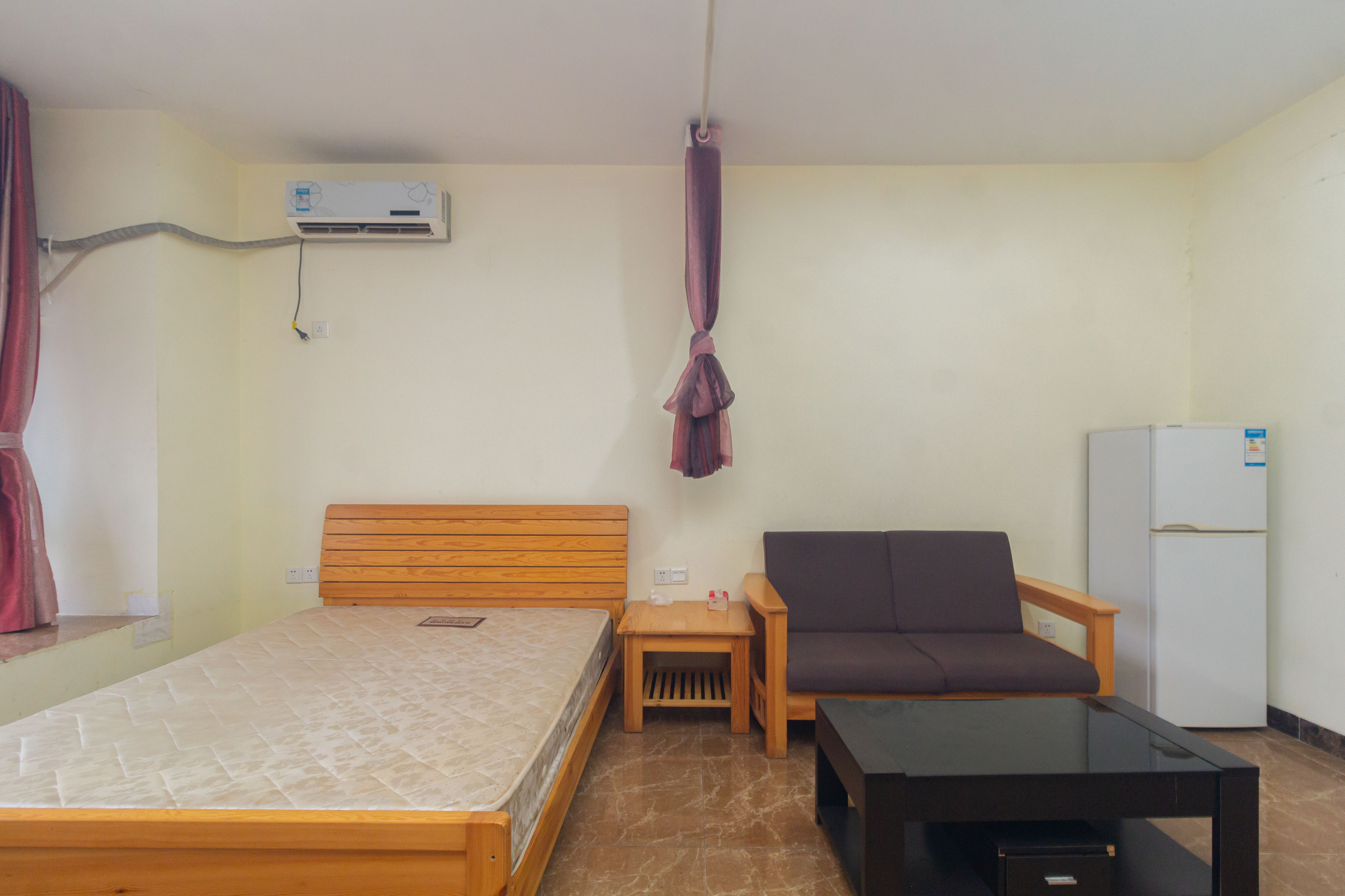 昌和商业中心/昌和国际 1室1厅1卫 24.0万 昌和商业中心/昌和国际 1室1厅1卫 24.0万客厅