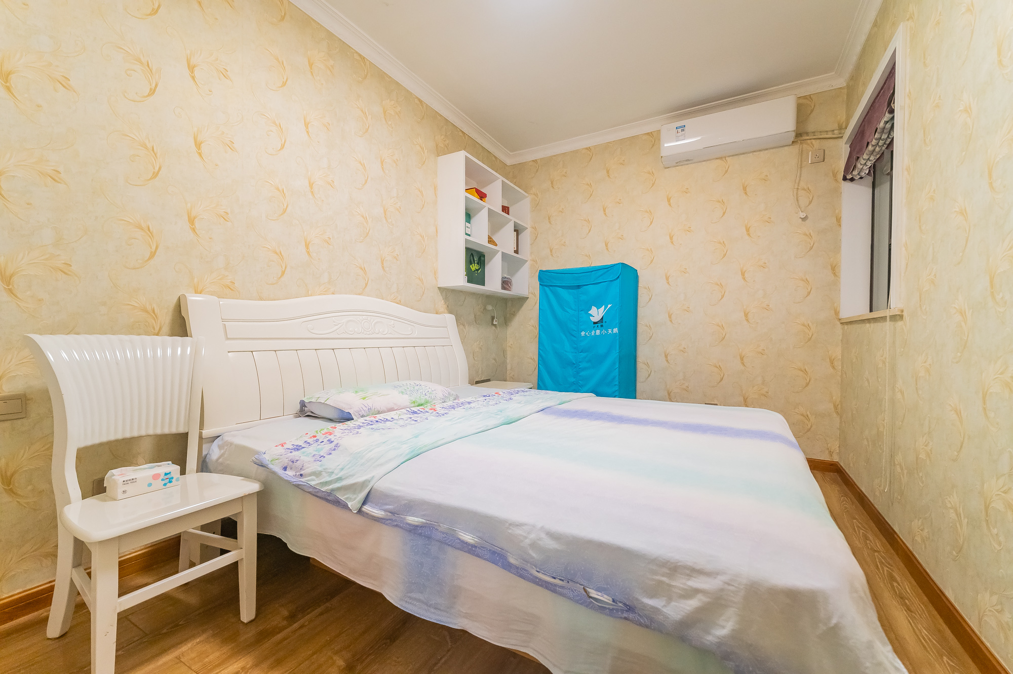 华润五彩城 3室2厅1卫 82.8万 华润五彩城 3室2厅1卫 82.8万卧室