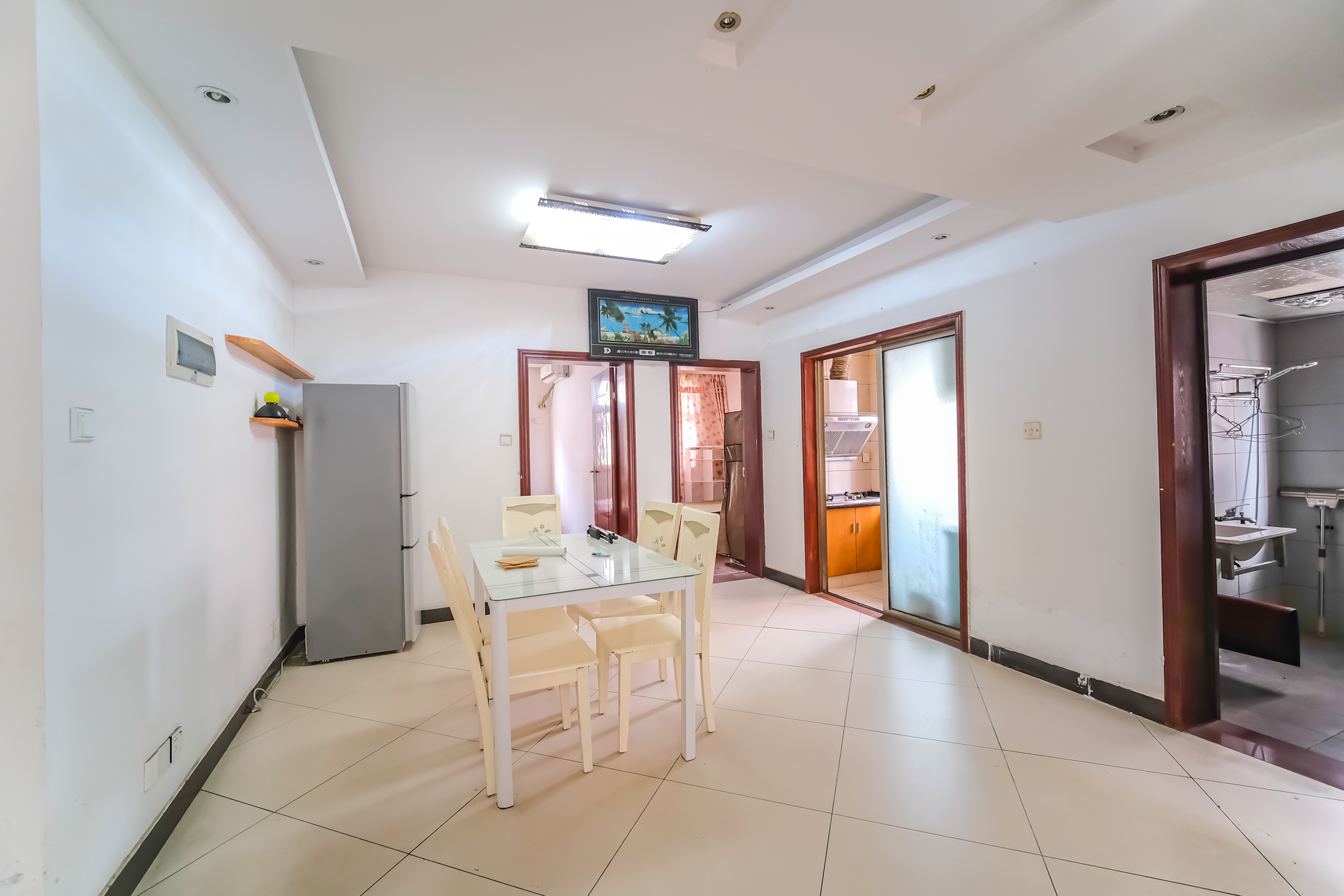 湘瑞家园 3室2厅1卫 48.0万 湘瑞家园 3室2厅1卫 48.0万客厅