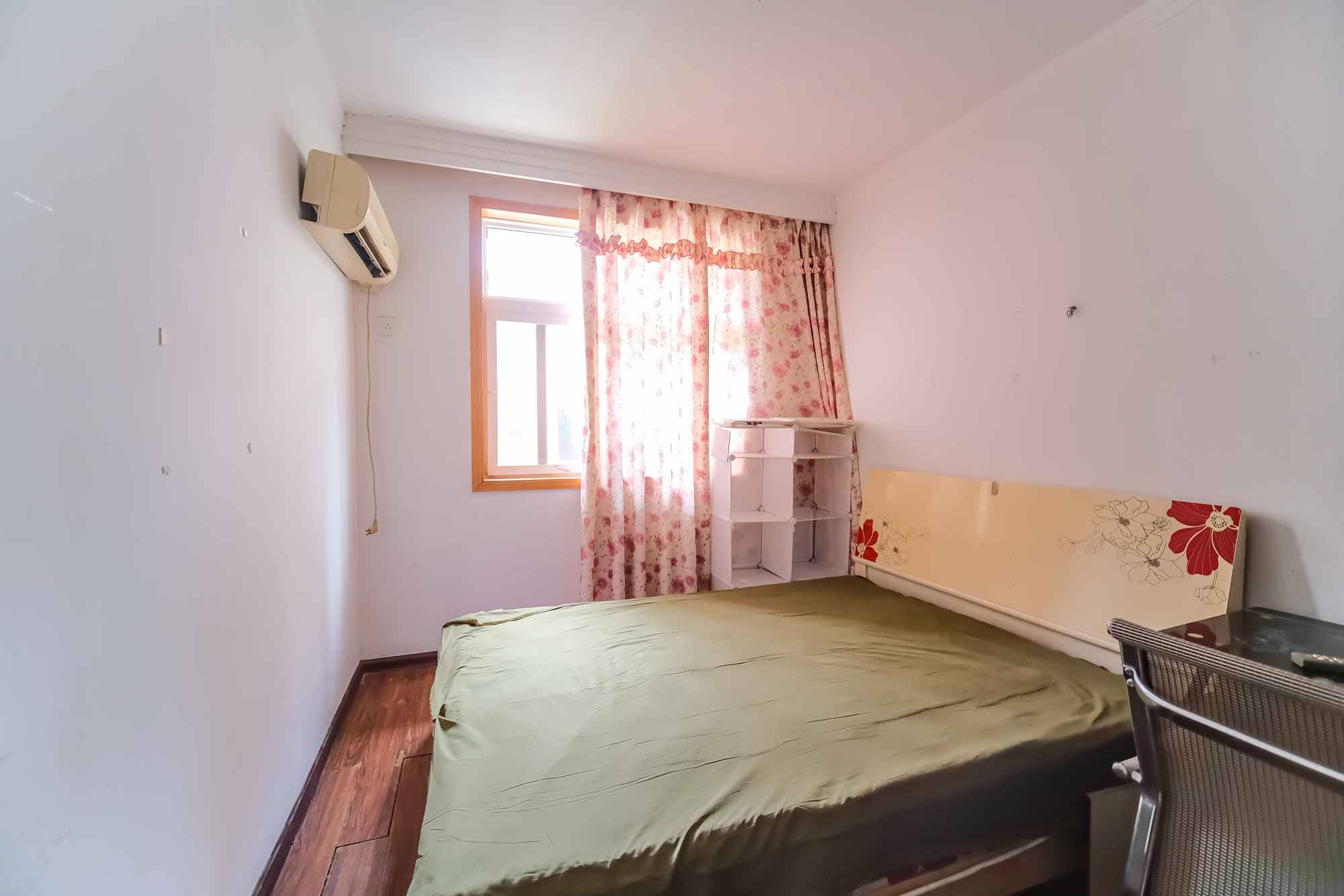 湘瑞家园 3室2厅1卫 48.0万 湘瑞家园 3室2厅1卫 48.0万卧室