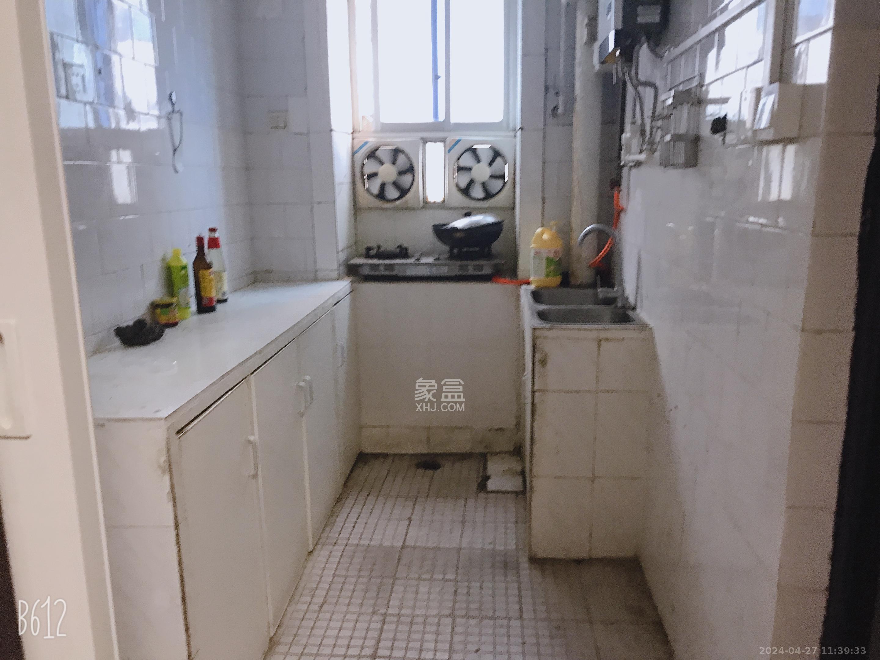 造纸厂宿舍  3室1厅1卫   2200.00元/月室内图