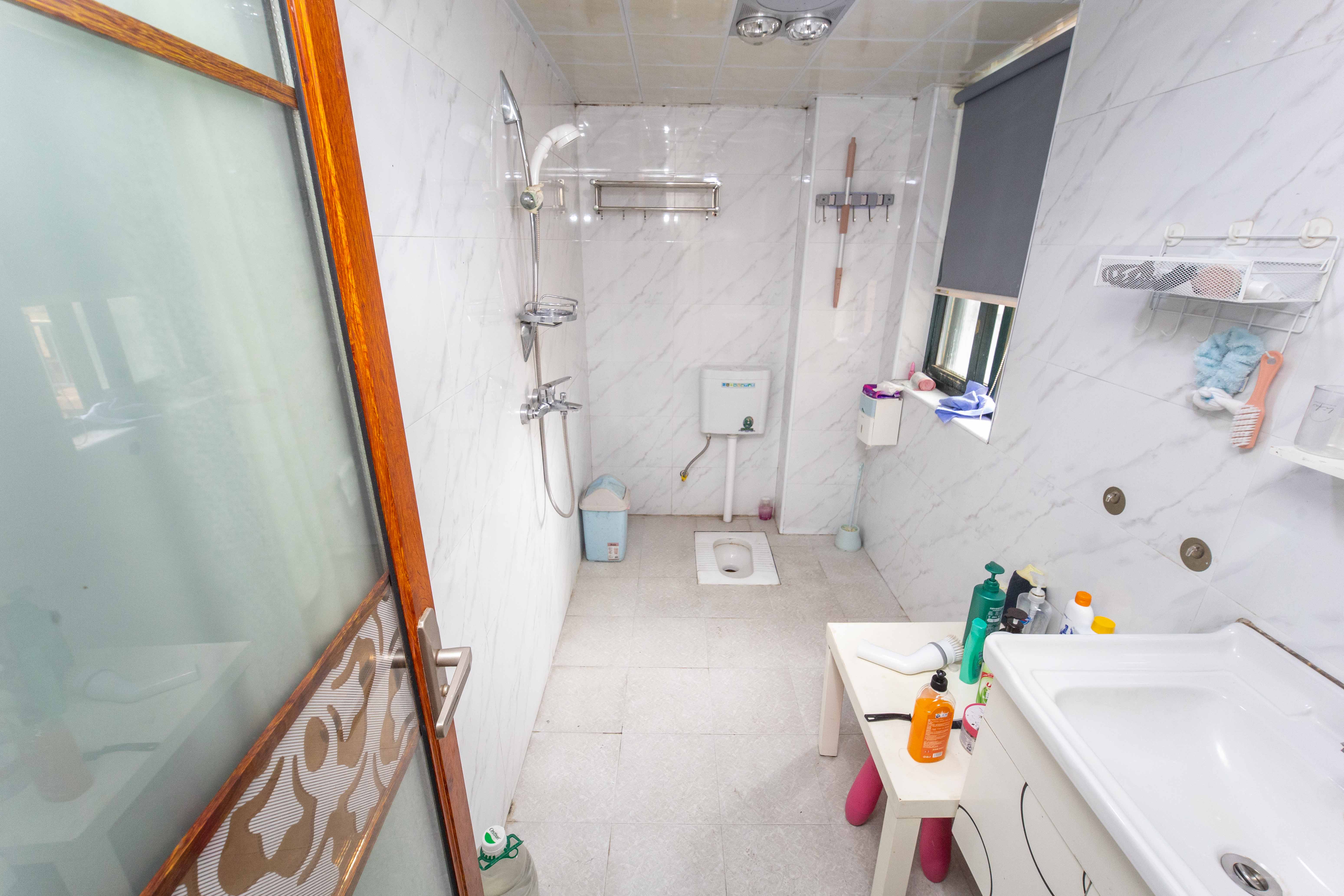 东玺门  2室2厅1卫    98.0万 东玺门  2室2厅1卫    98.0万卫生间