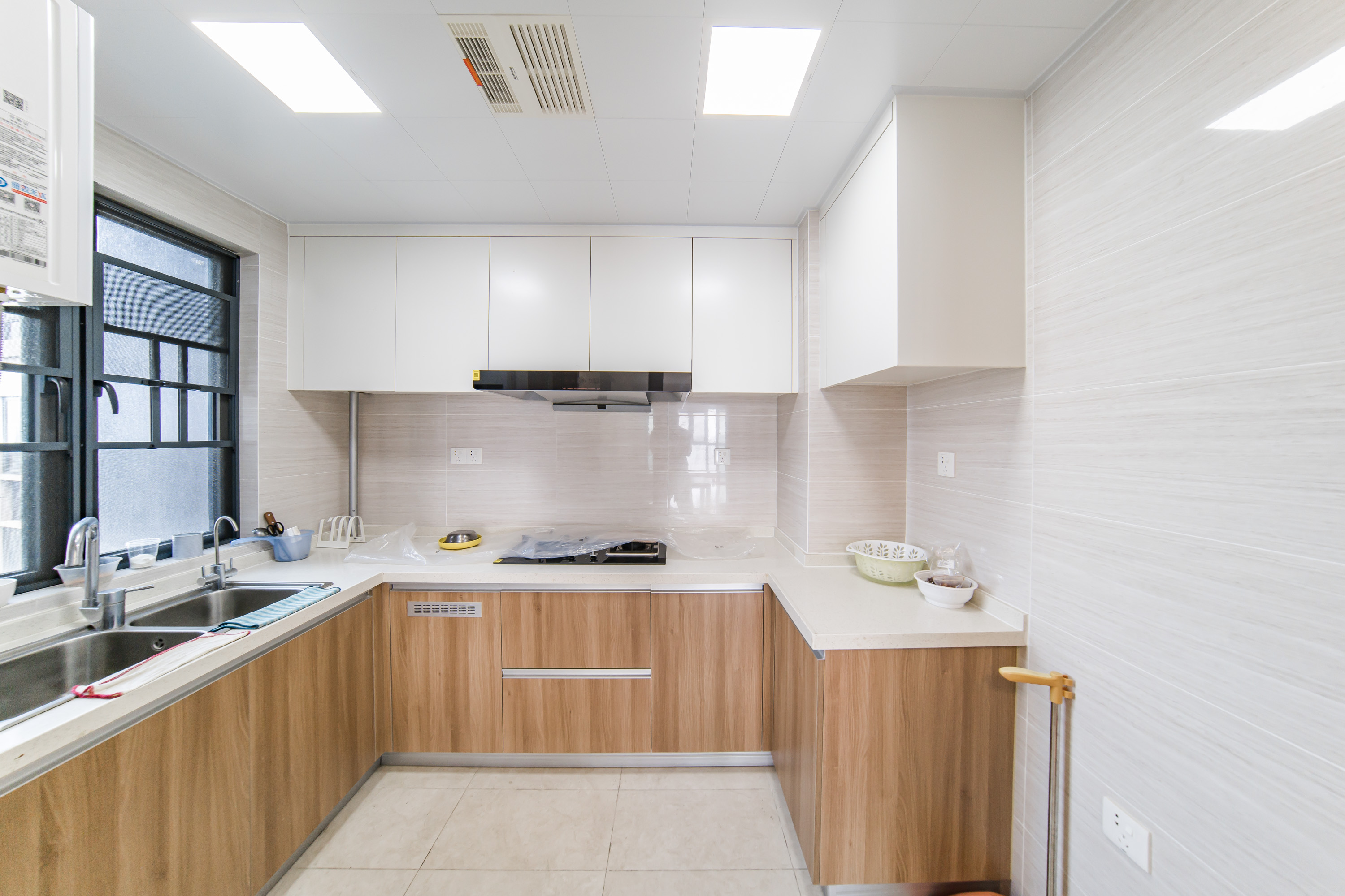 深业鹭栖府 3室2厅2卫 150.0万 深业鹭栖府 3室2厅2卫 150.0万厨房