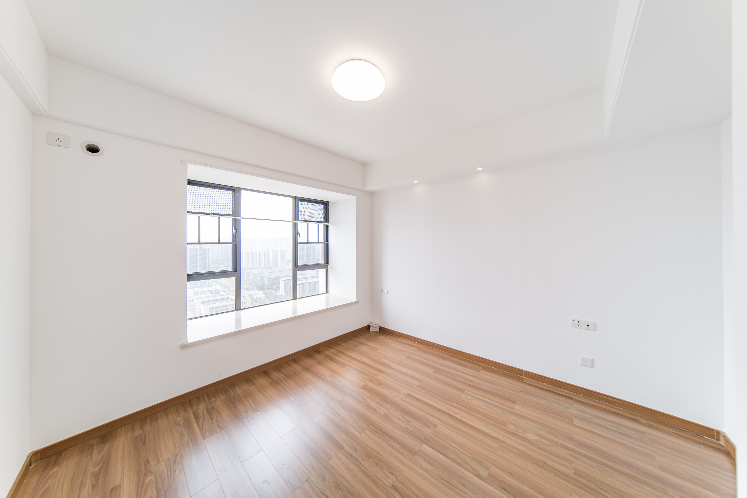 深业鹭栖府 3室2厅2卫 150.0万 深业鹭栖府 3室2厅2卫 150.0万卧室