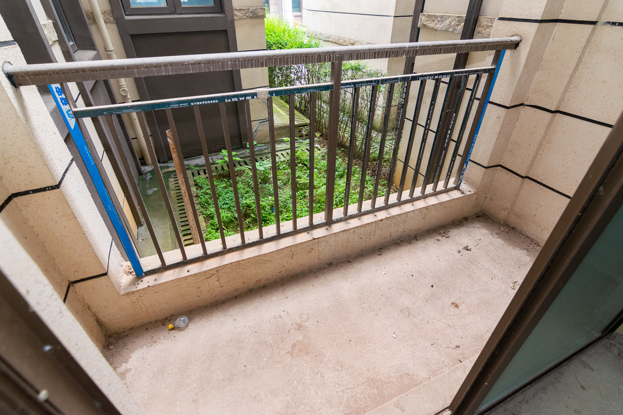 澳海望洲府 5室2厅3卫 254.99万 澳海望洲府 5室2厅3卫 254.99万阳台