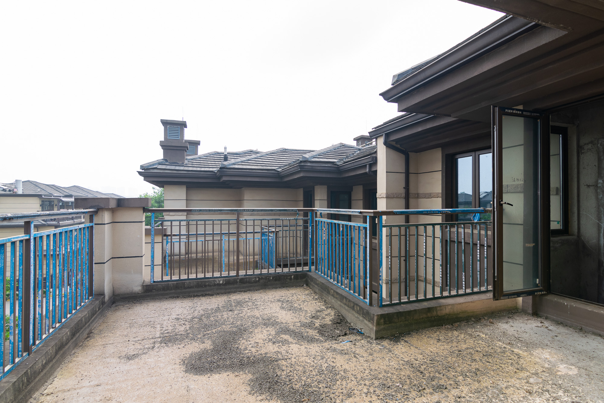 澳海望洲府 5室2厅3卫 254.99万 澳海望洲府 5室2厅3卫 254.99万阳台