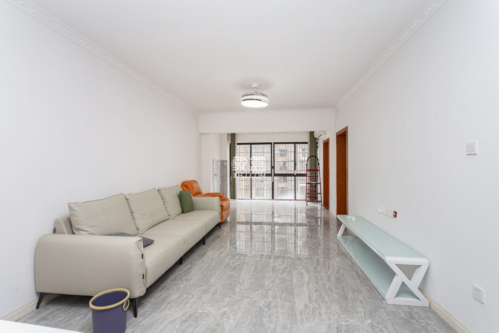 星月绿洲  3室2厅1卫    95.0万