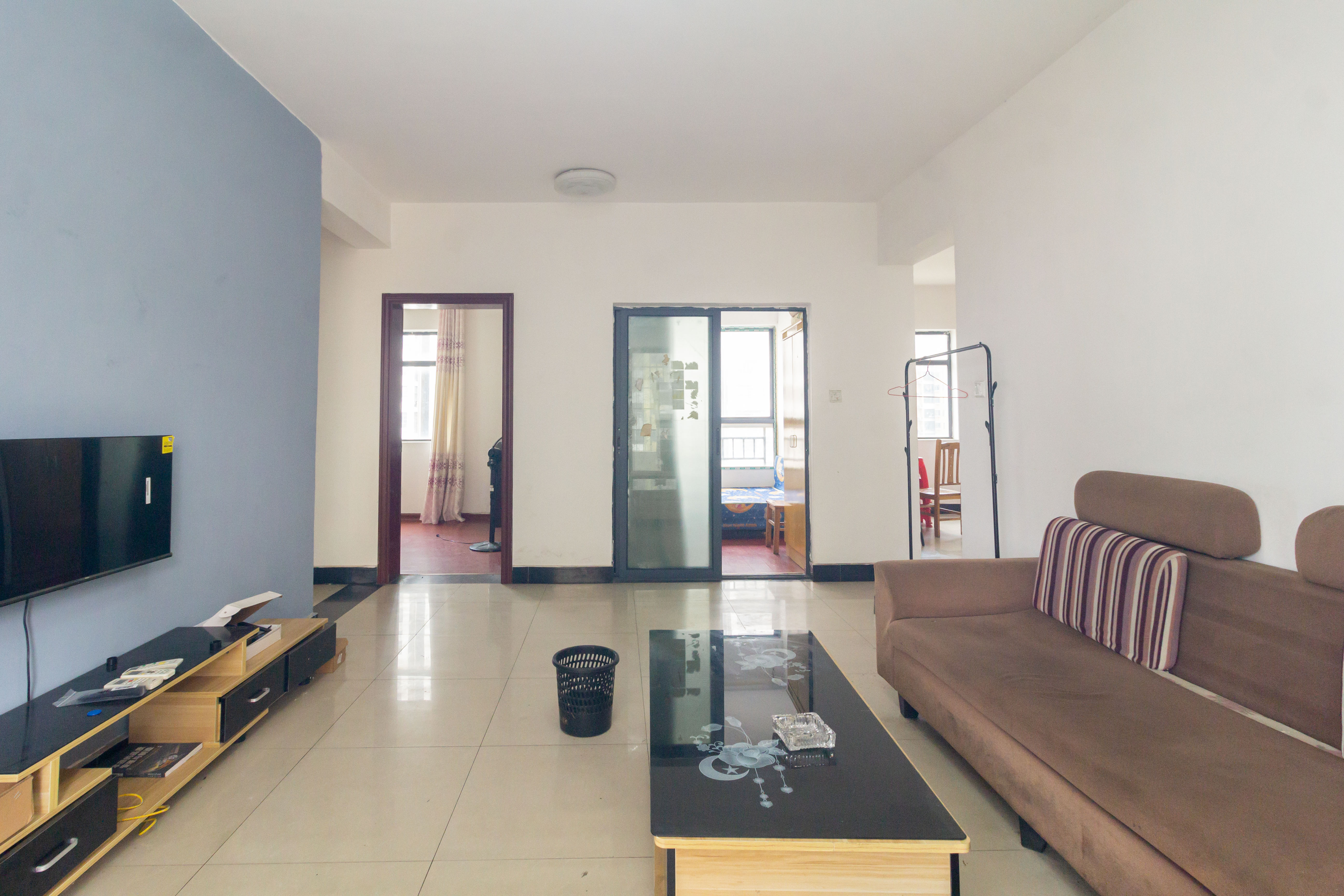 中国铁建国际城二期 3室2厅1卫 66.0万 中国铁建国际城二期 3室2厅1卫 66.0万客厅