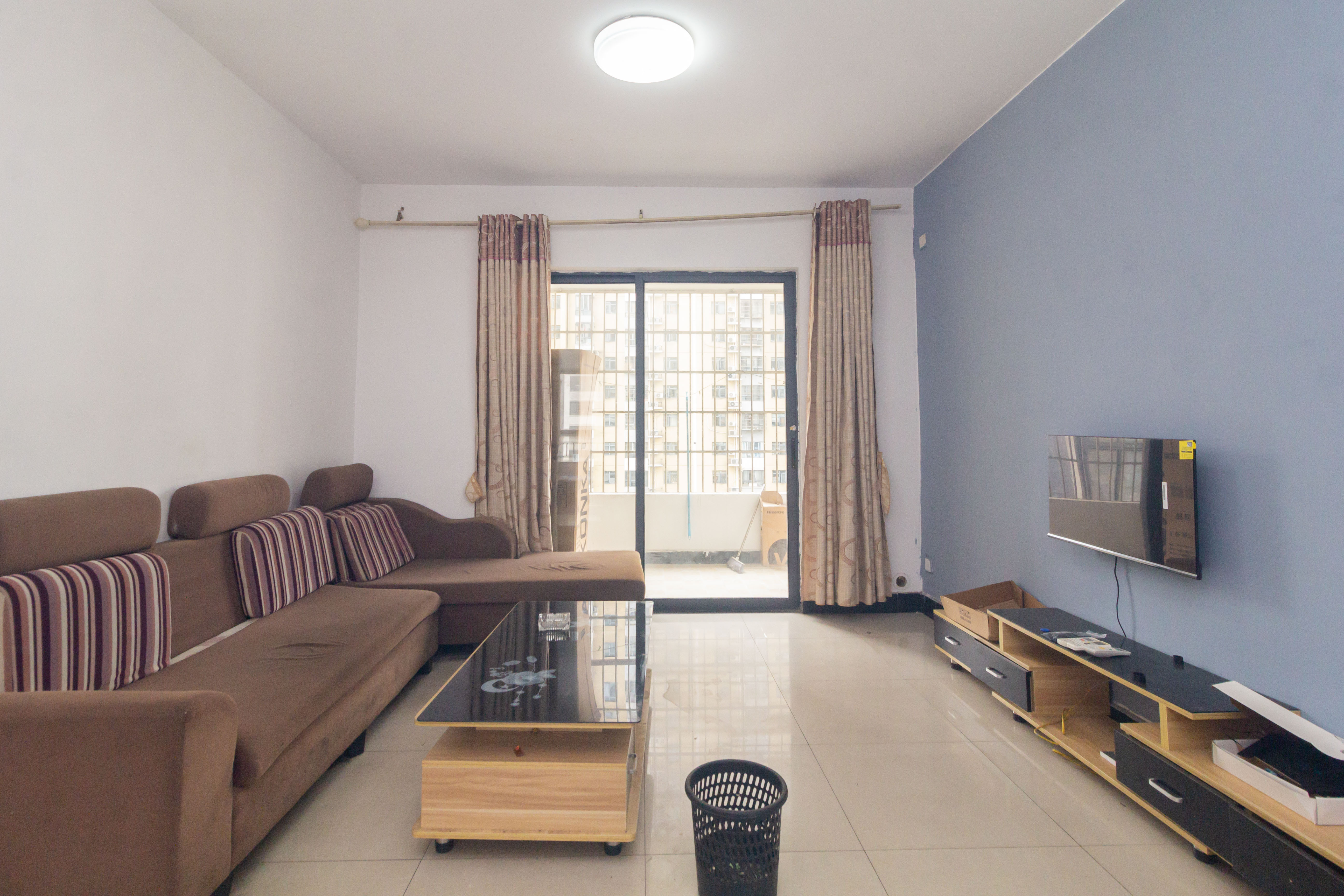 中国铁建国际城二期 3室2厅1卫 66.0万 中国铁建国际城二期 3室2厅1卫 66.0万客厅