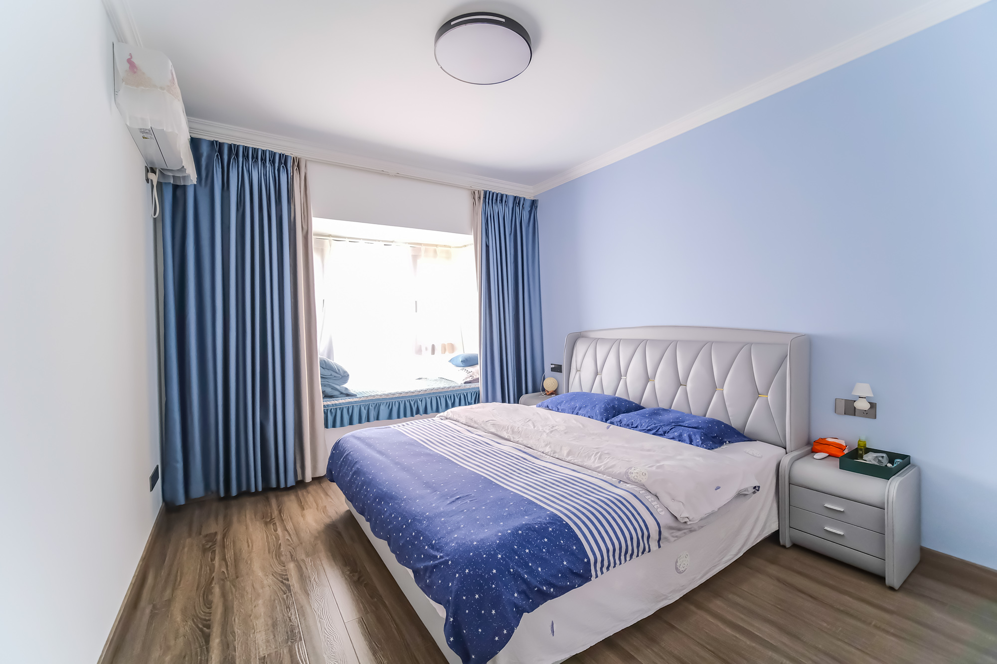 保利香槟国际  4室2厅2卫    105.0万 保利香槟国际  4室2厅2卫    105.0万卧室