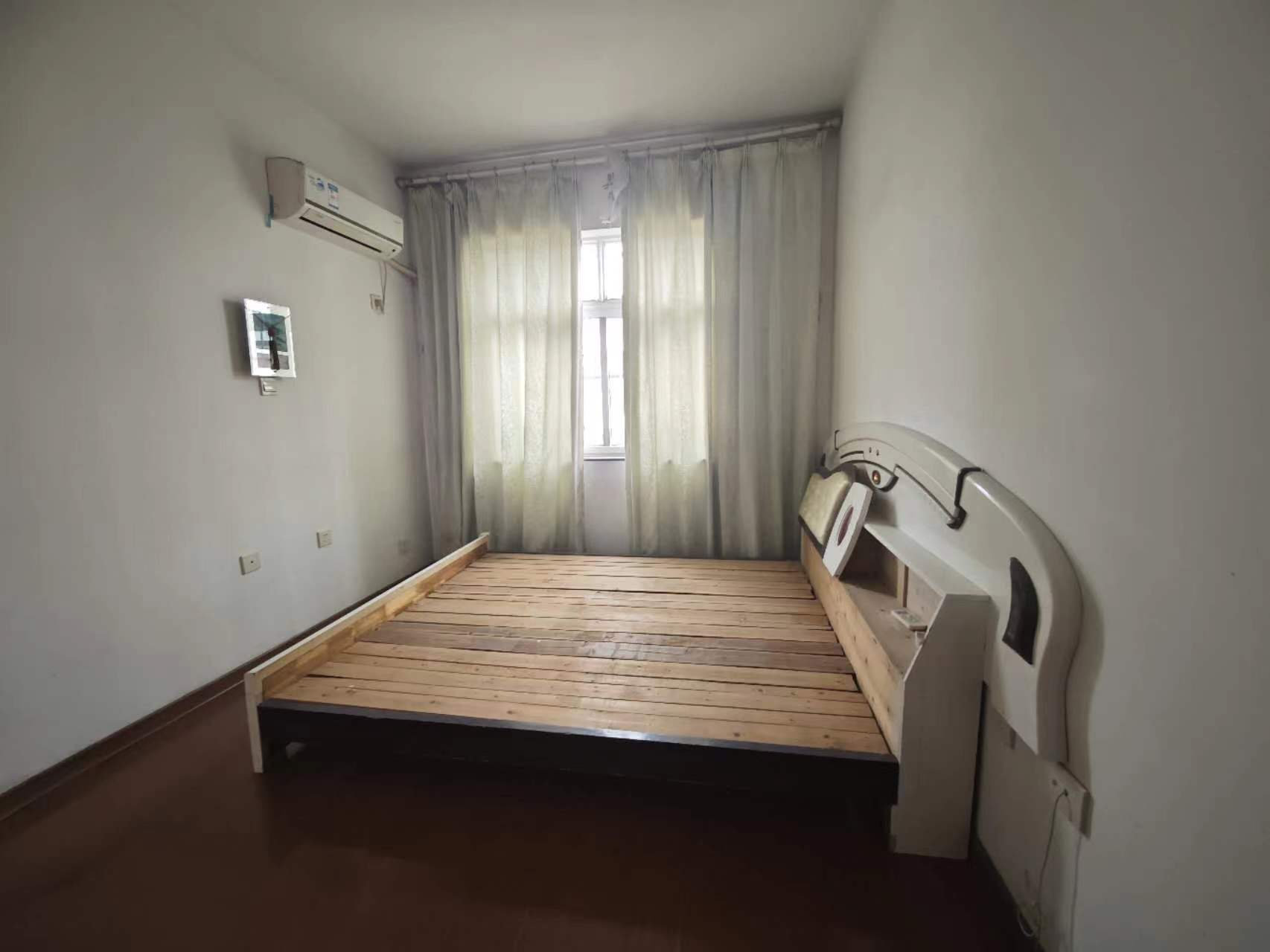 科艺花园  4室2厅2卫    68.0万室内图