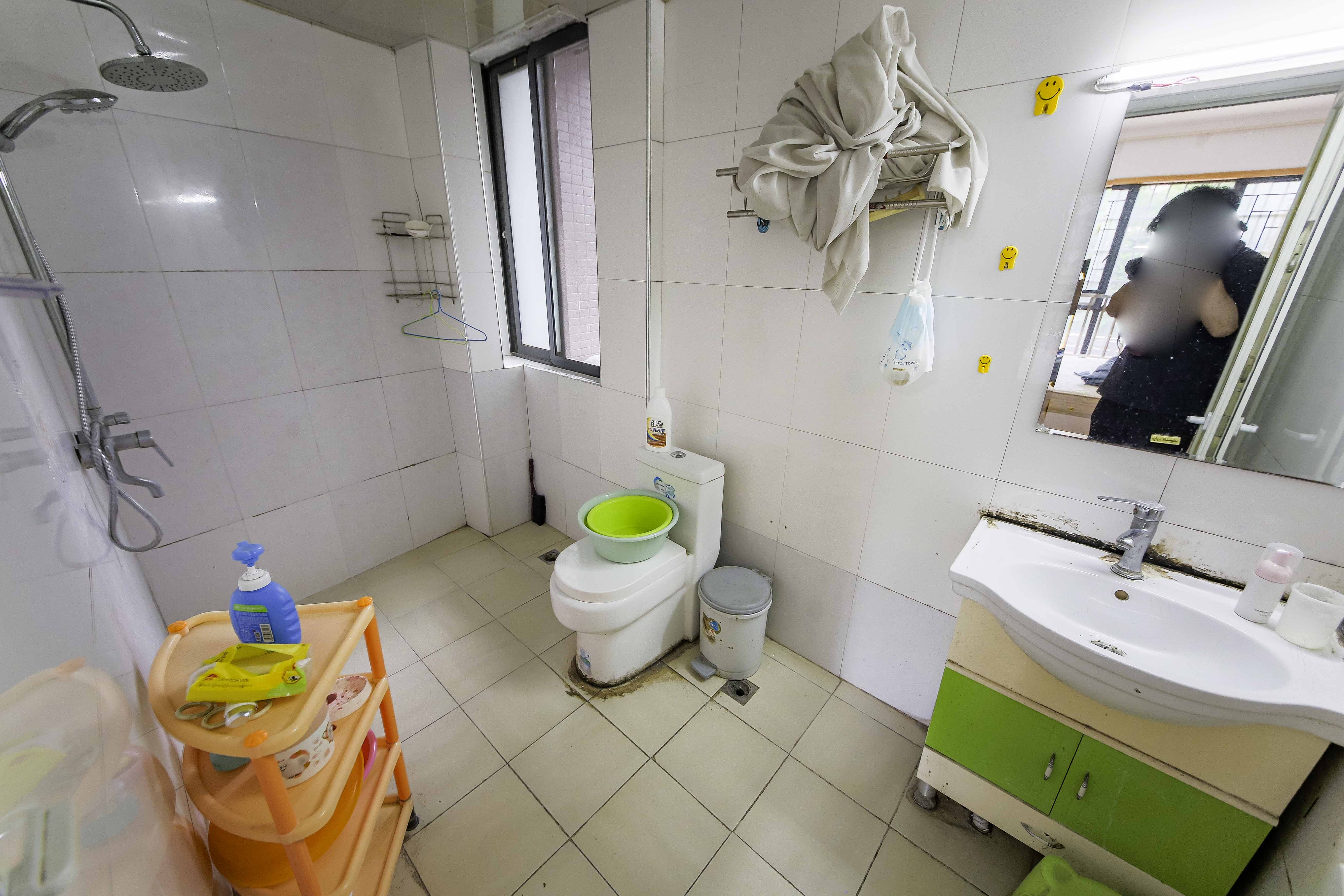 和庄 3室2厅2卫 78.8万 和庄 3室2厅2卫 78.8万卫生间