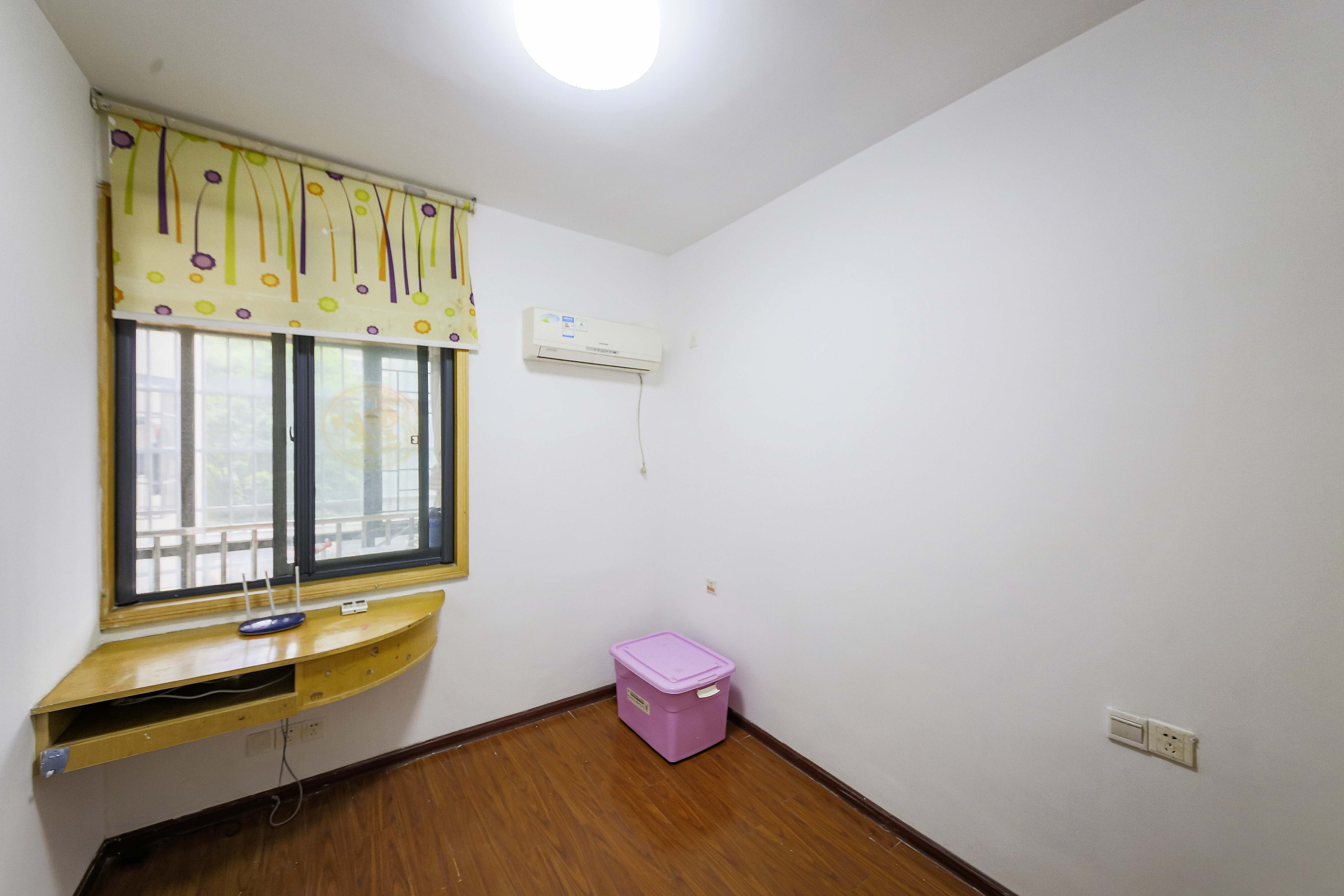 和庄 3室2厅2卫 78.8万 和庄 3室2厅2卫 78.8万卧室