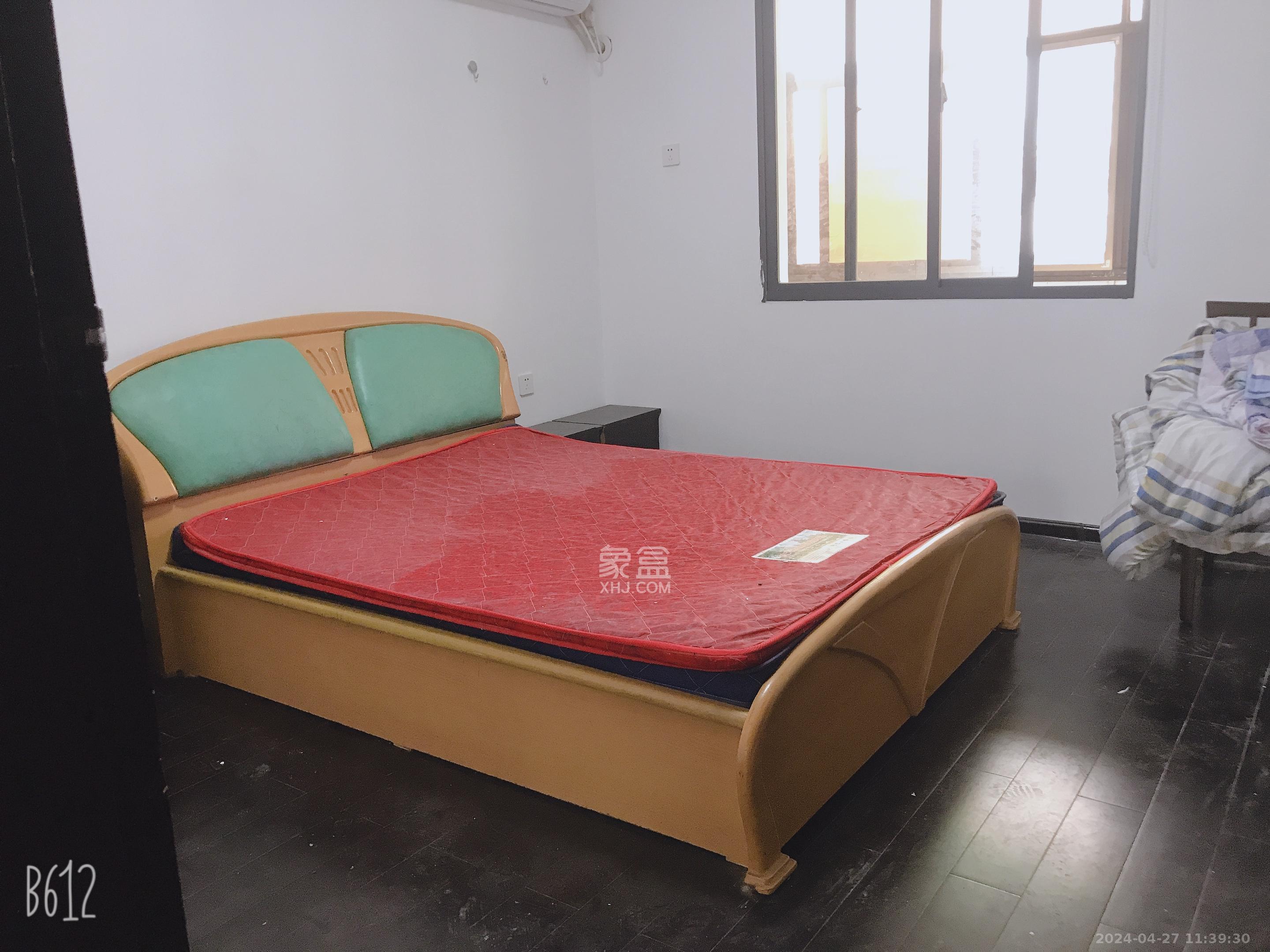 造纸厂宿舍  3室1厅1卫   2200.00元/月室内图