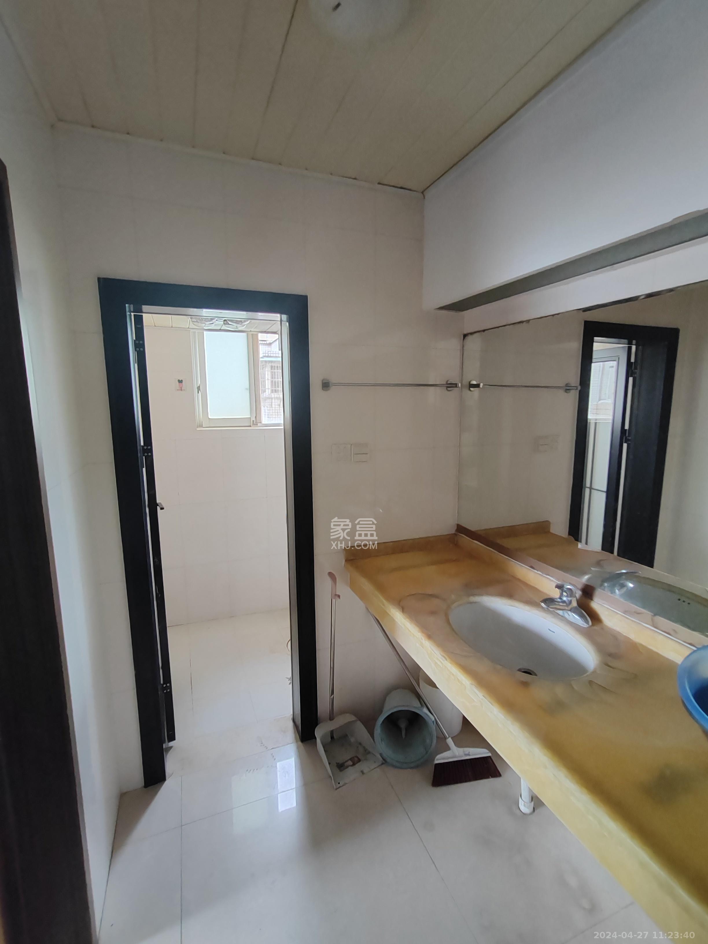 万顺家园  5室2厅3卫   5500.00元/月室内图