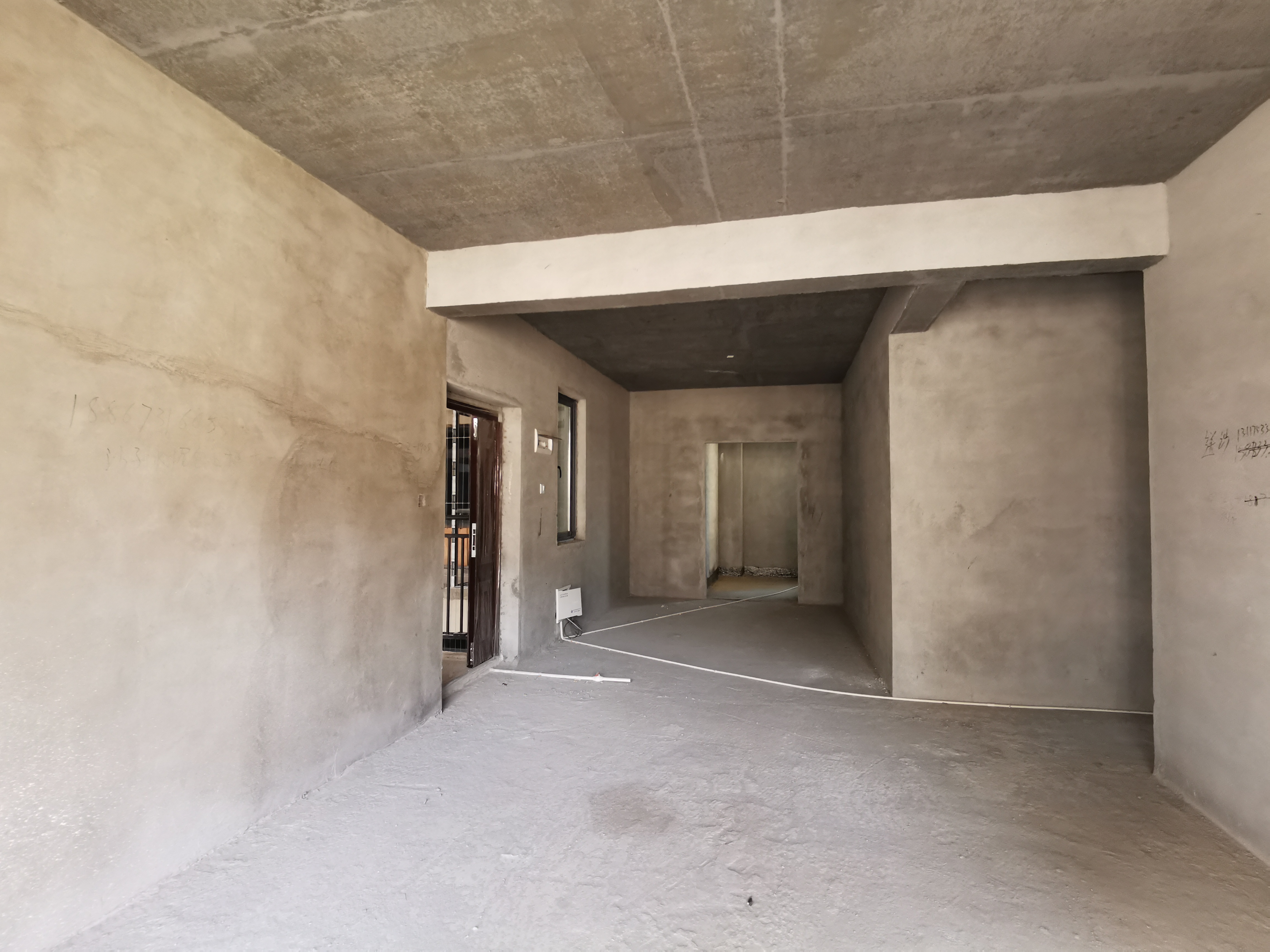 建宸贰号公馆  3室2厅2卫   72.00万室内图1