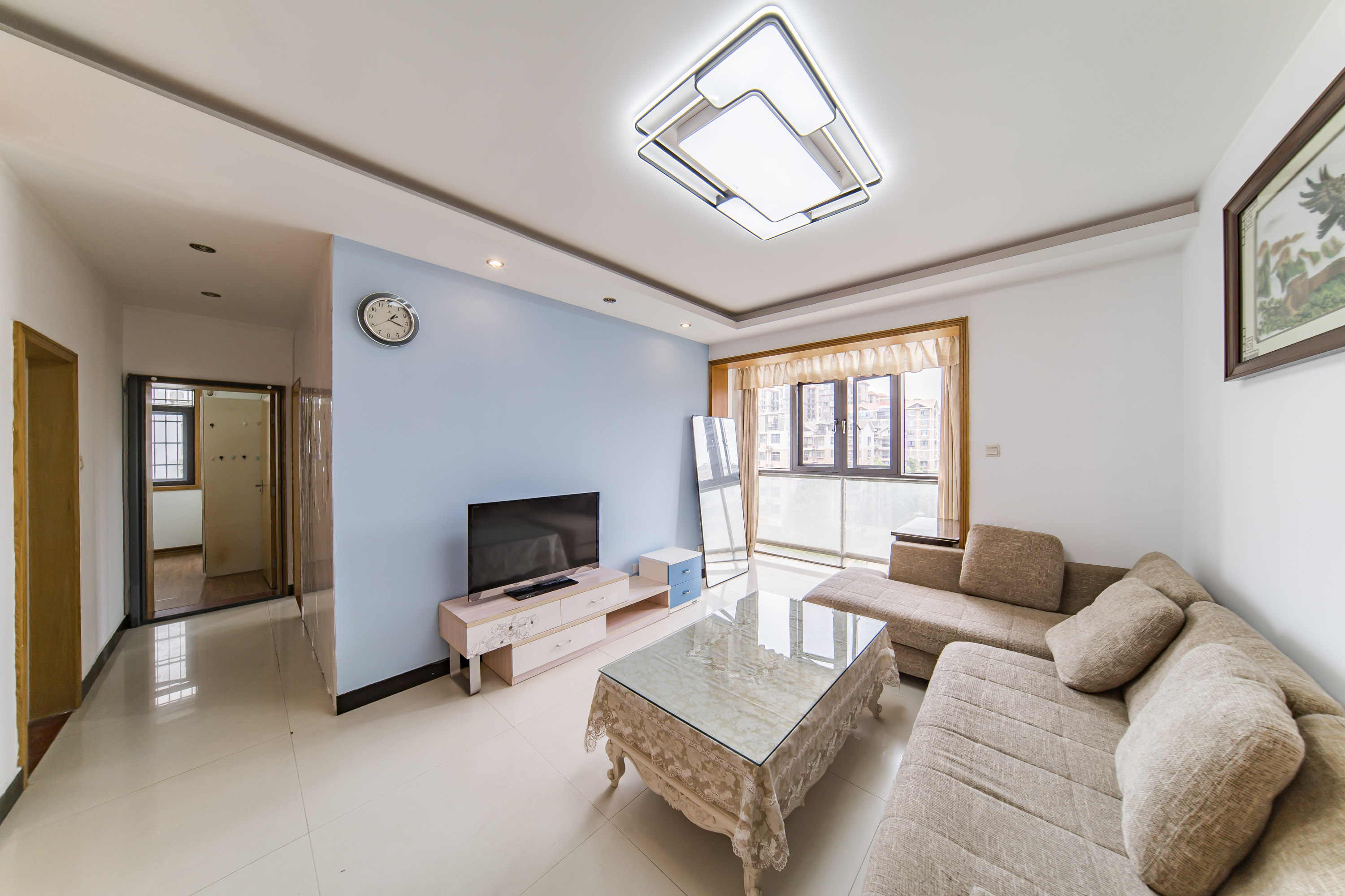 阳光100二期  3室2厅1卫    83.8万客厅