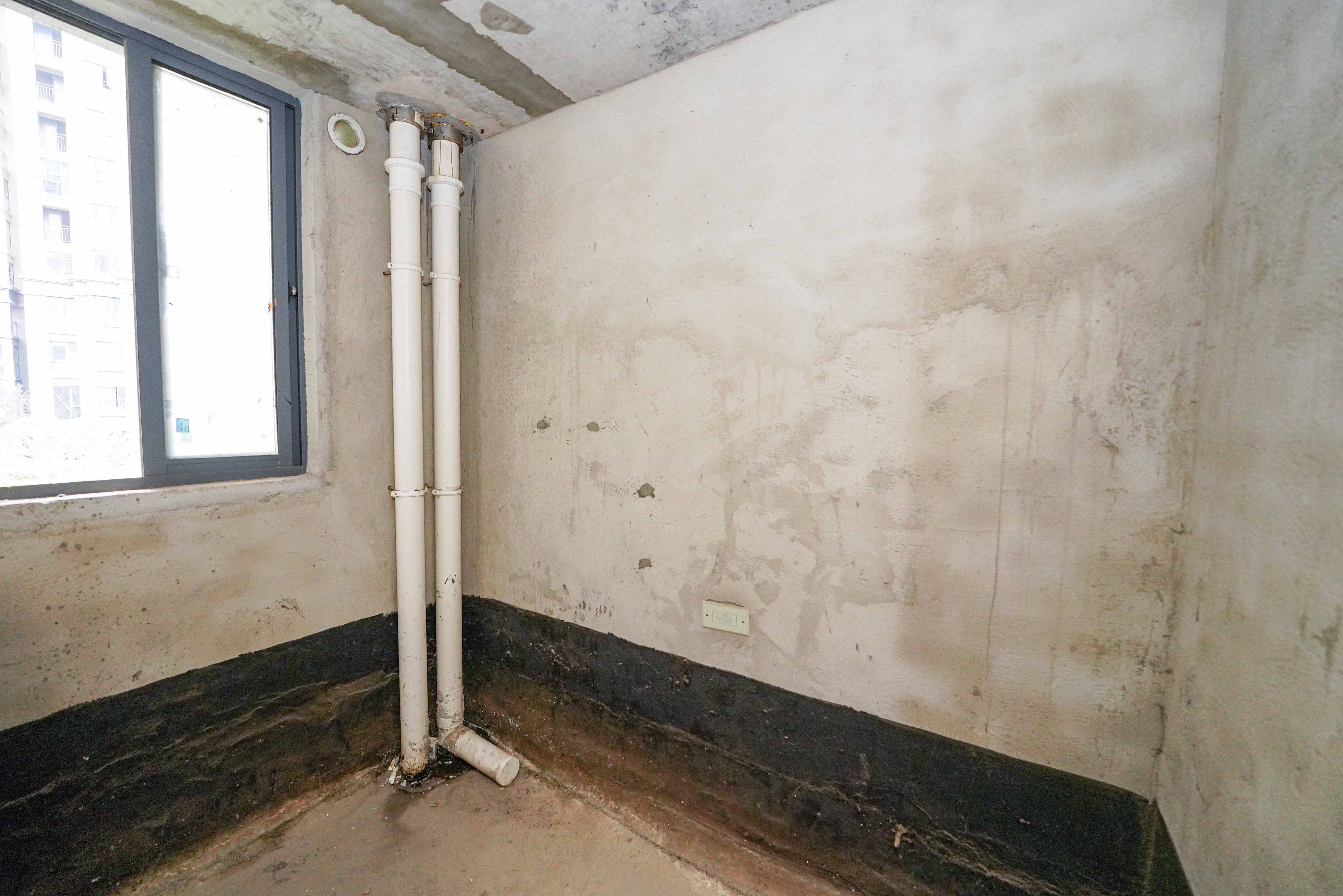 西湖鸿运佳苑 3室2厅2卫 80.0万 西湖鸿运佳苑 3室2厅2卫 80.0万卫生间