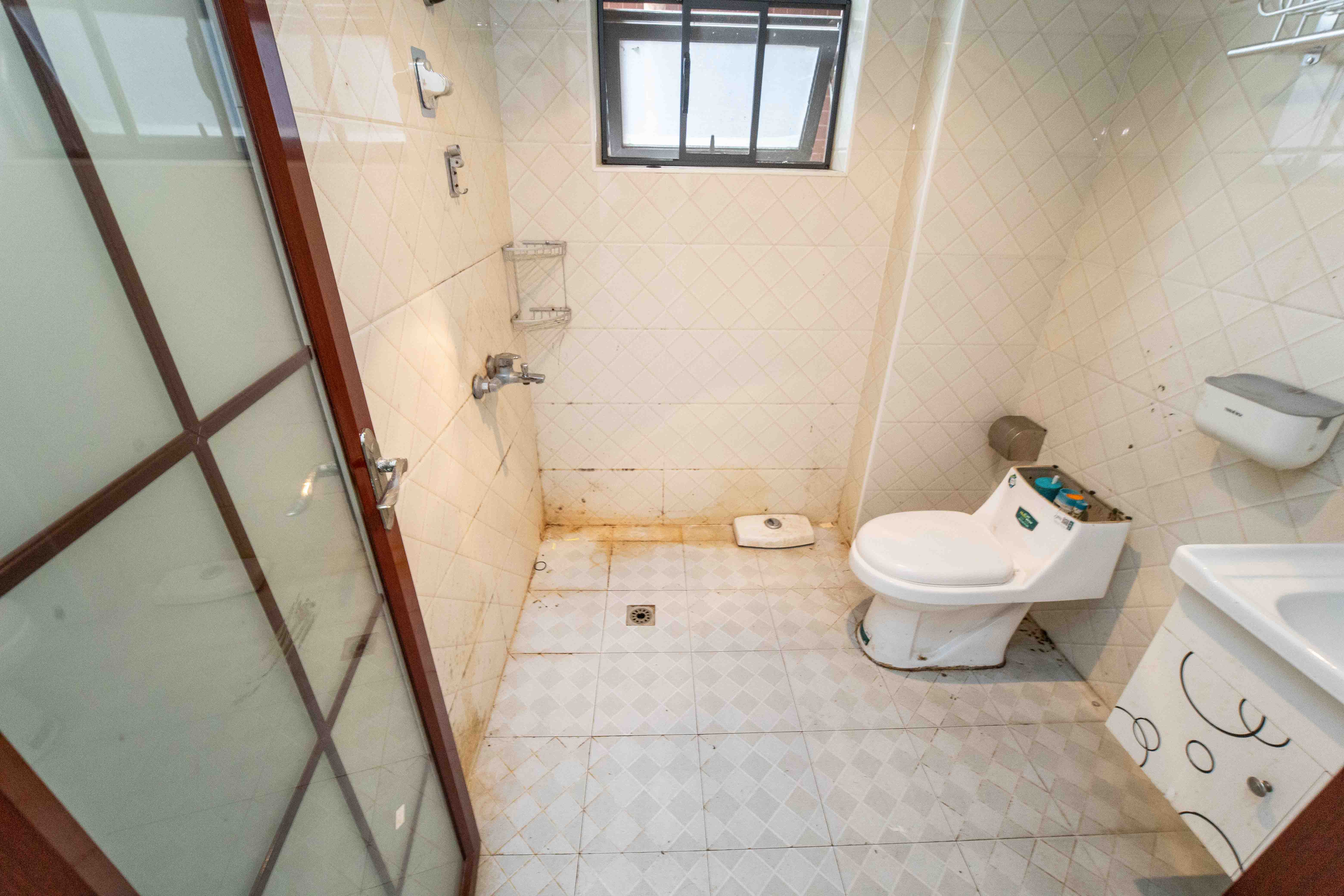 锦湘国际星城四期（金丽苑）  3室2厅2卫    106.0万卫生间